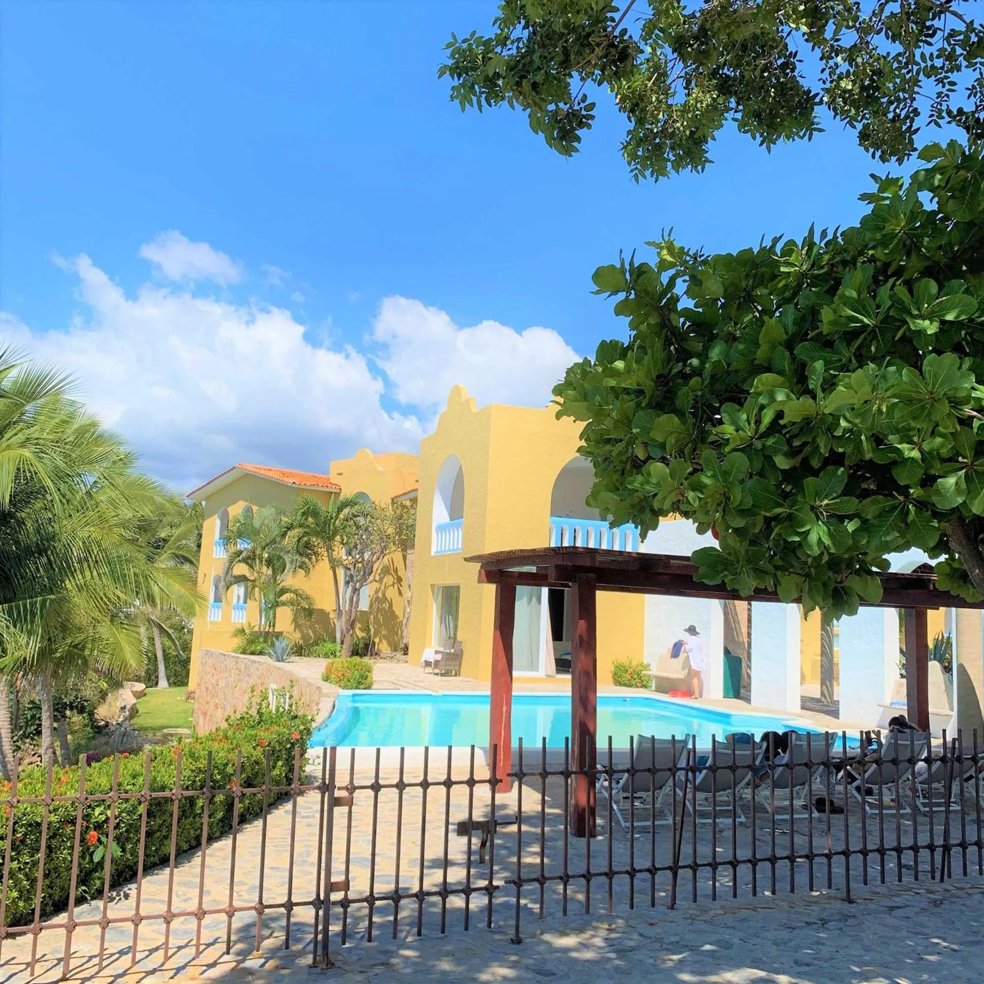 Pool view in Villas & Resort Luz de Luna