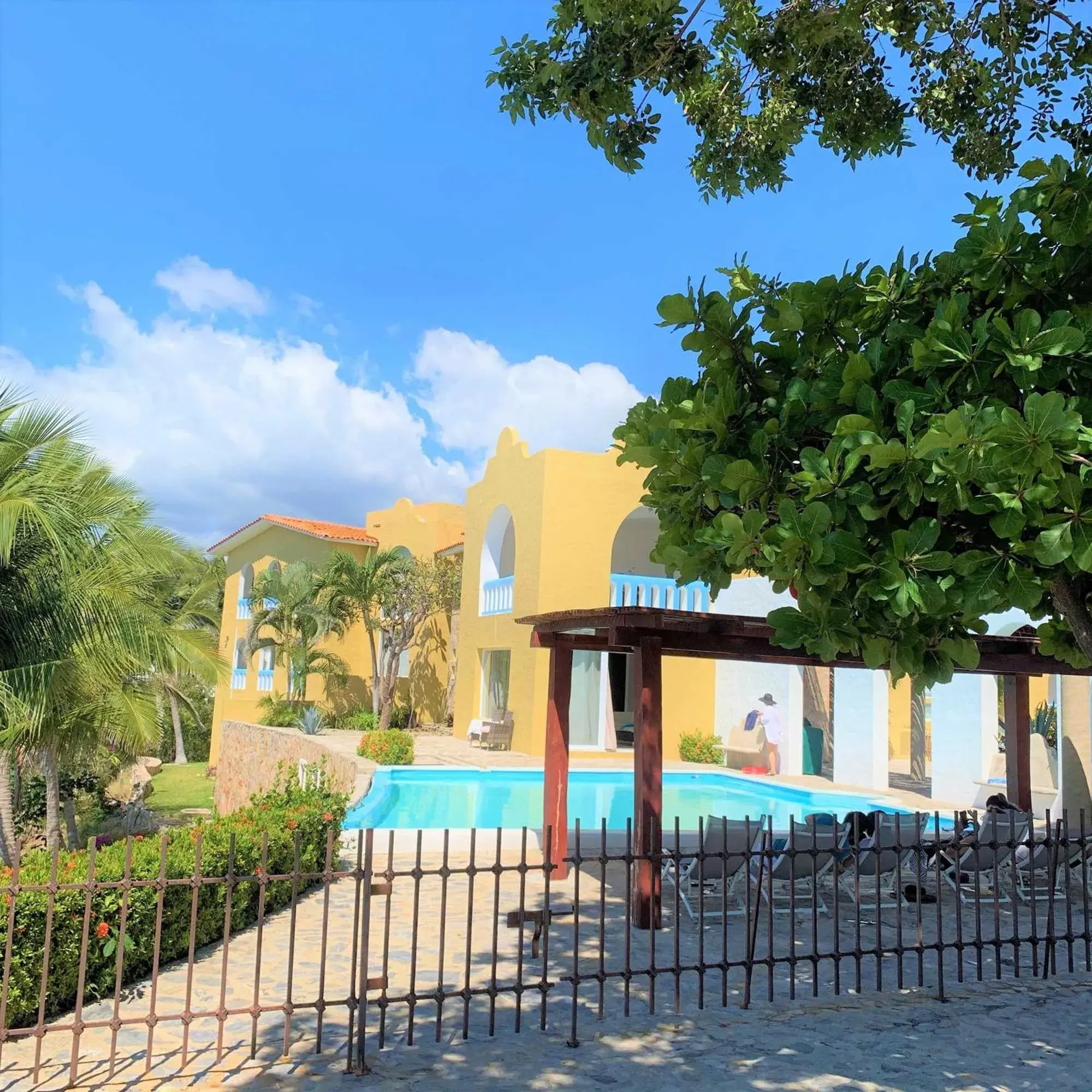 Pool view in Villas & Resort Luz de Luna Pool view in Villas & Resort Luz de Luna