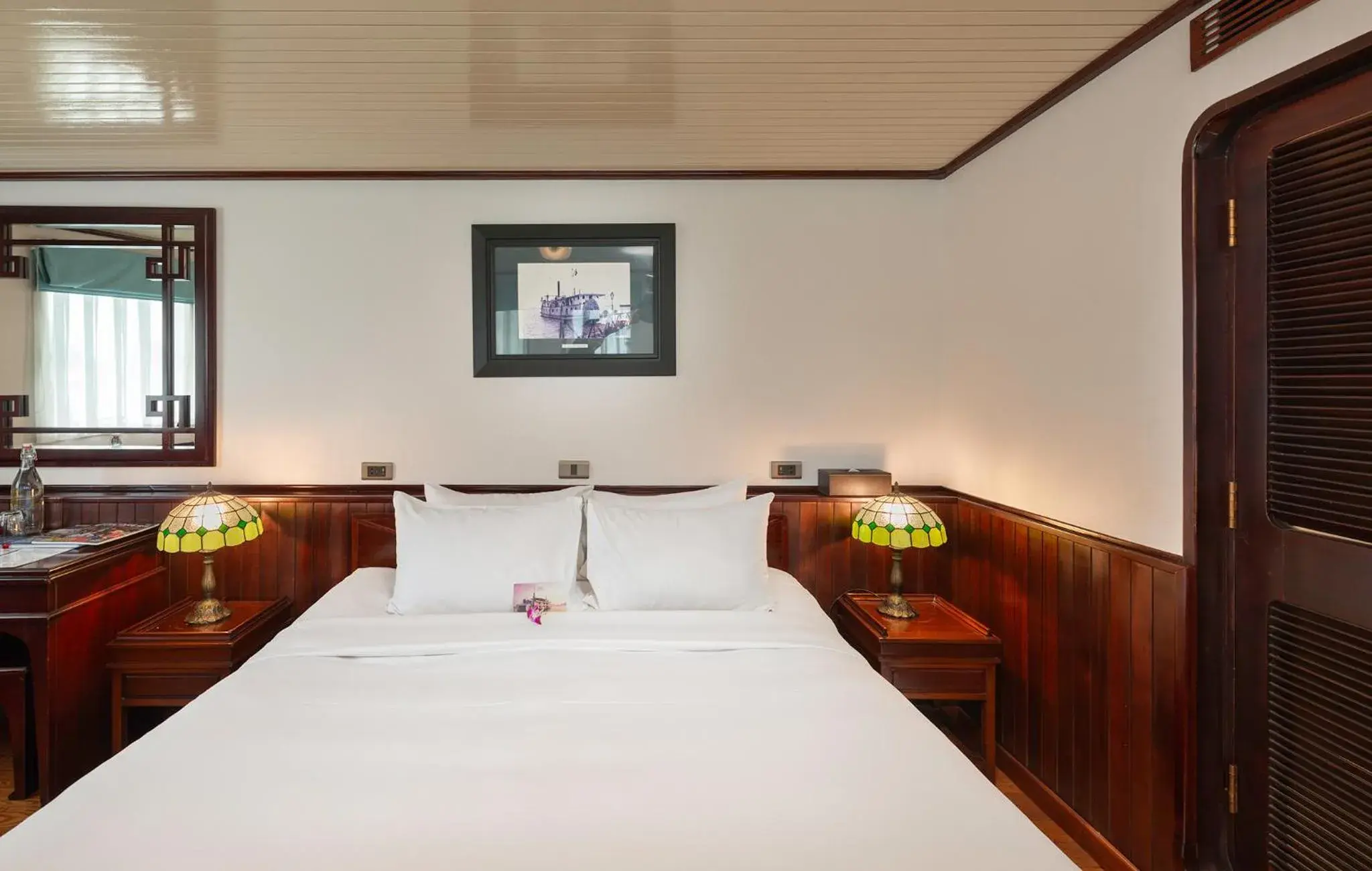 Suite Double with Sea View - single occupancy - 2 Days 1 Night in Emeraude Classic Cruises Suite Double with Sea View - single occupancy - 2 Days 1 Night in Emeraude Classic Cruises