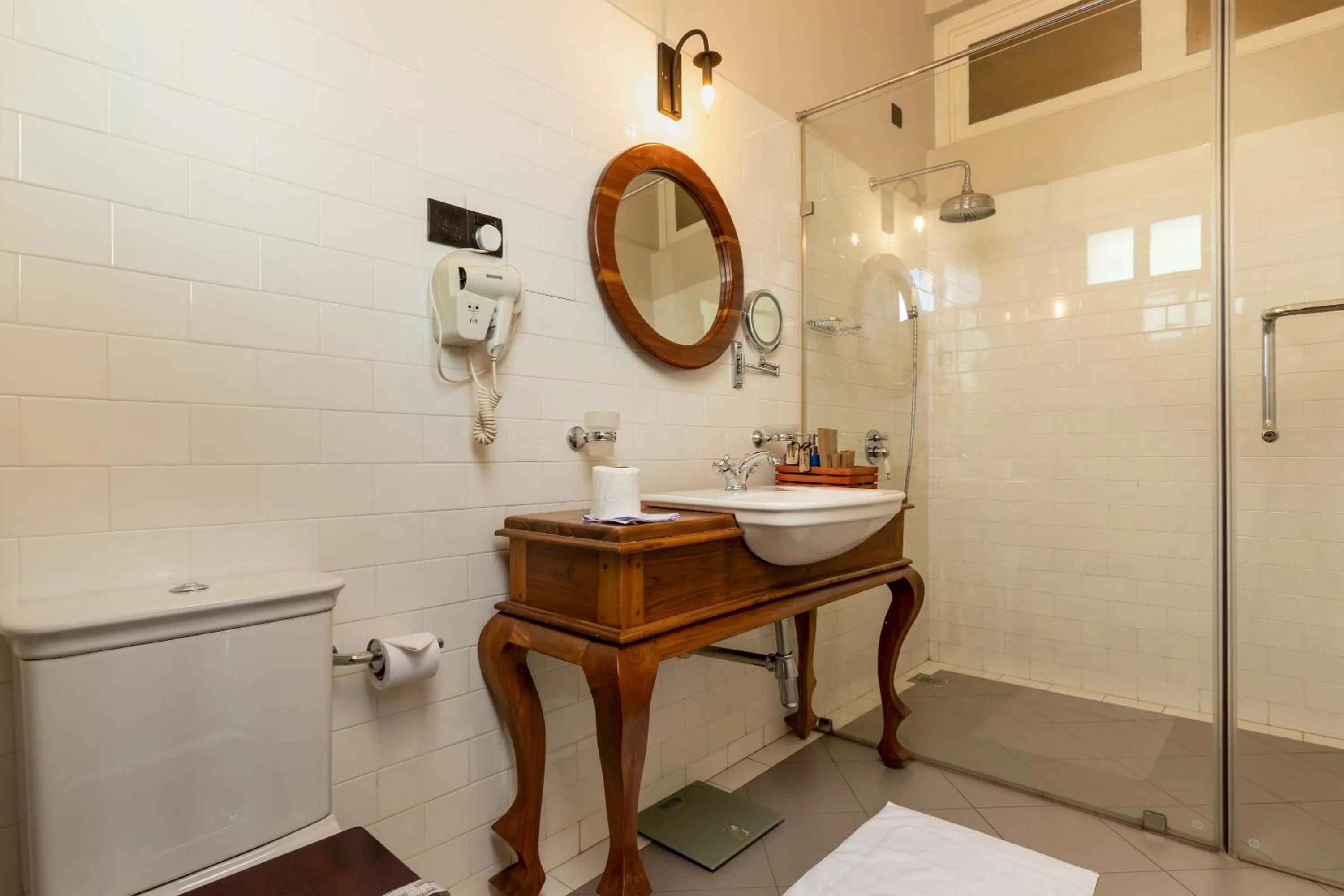 Toilet in Castle Hill Bungalow by Seven Angels