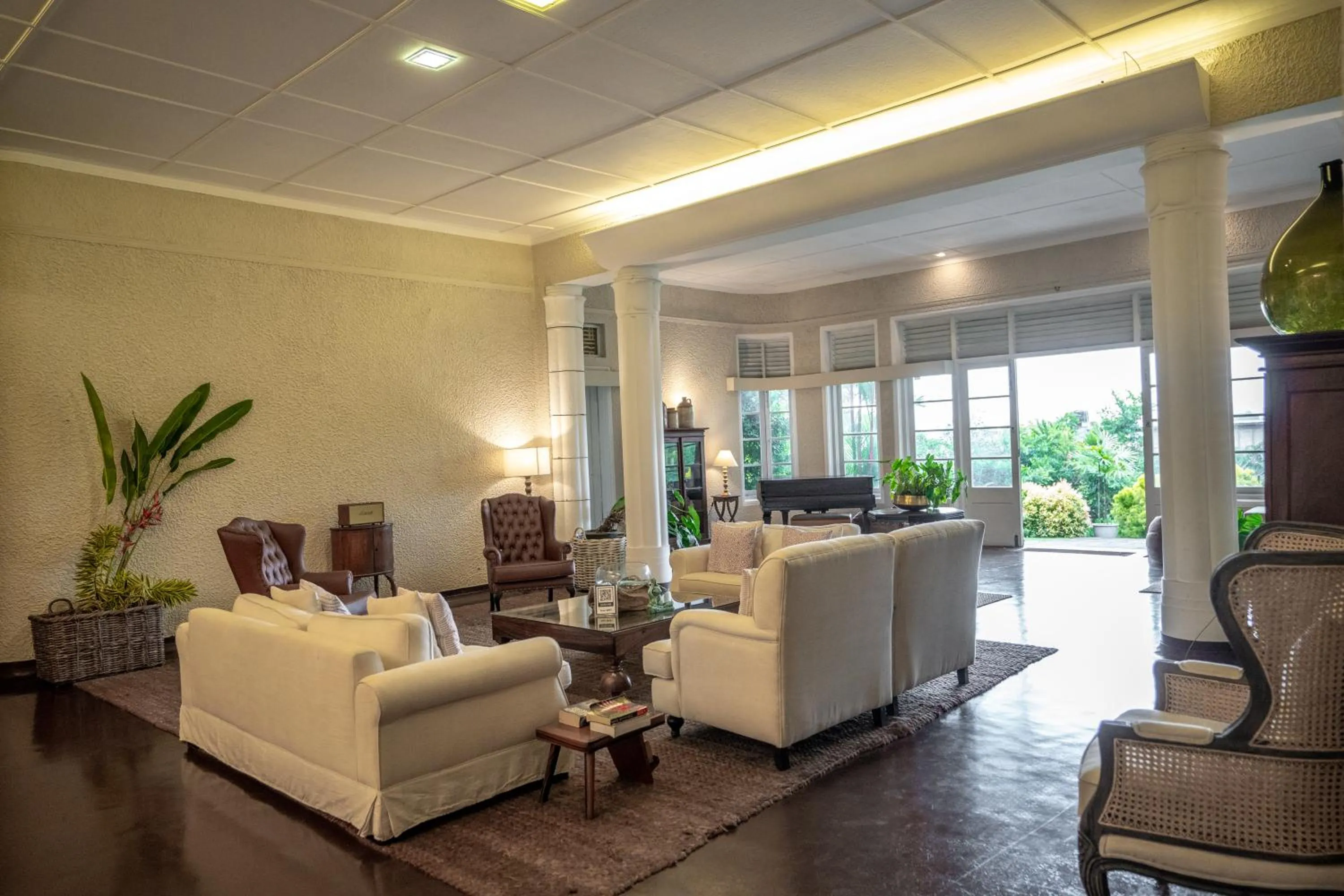 Seating area in Castle Hill Bungalow by Seven Angels