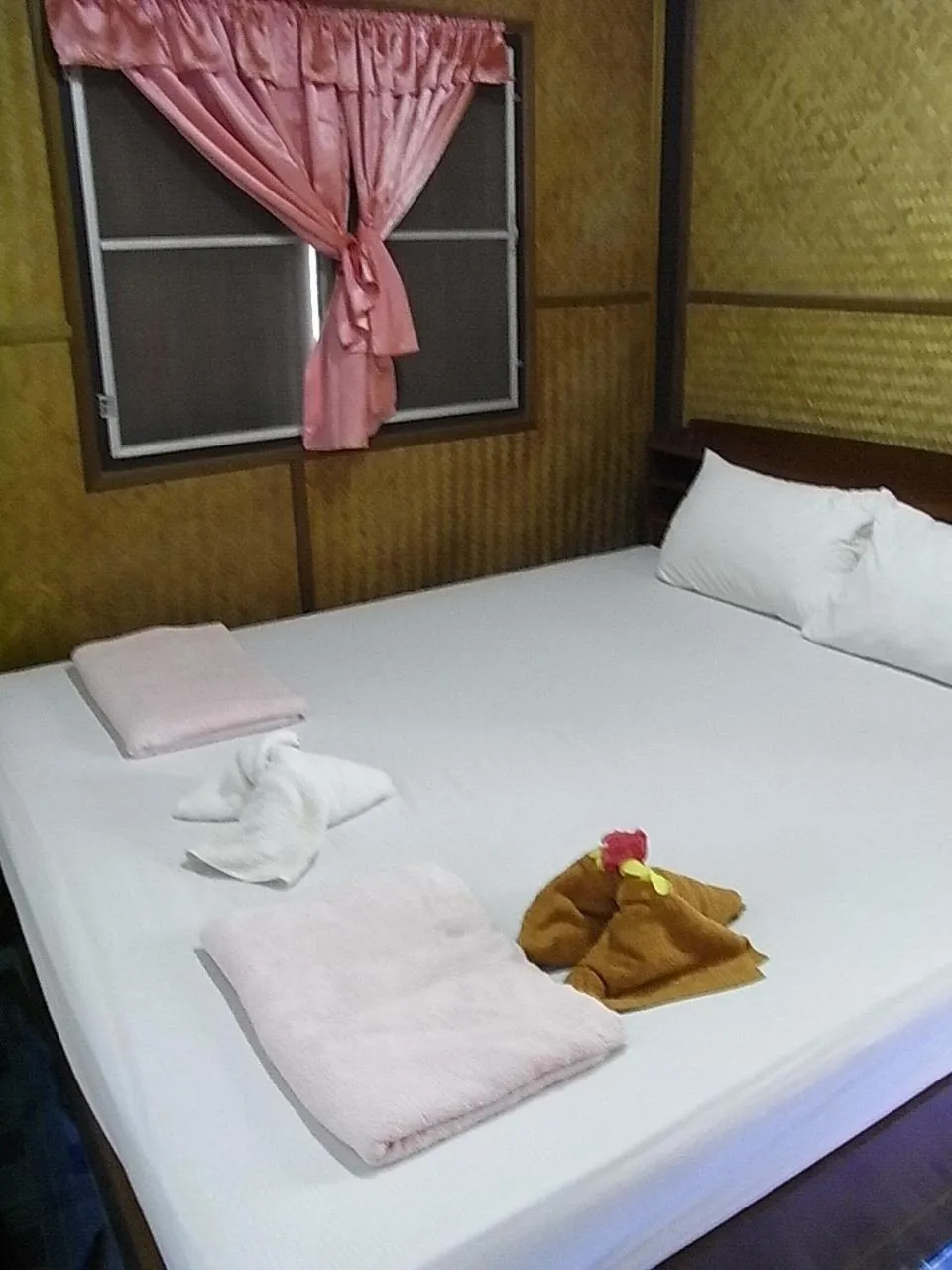Bed in Chokdee Resort
