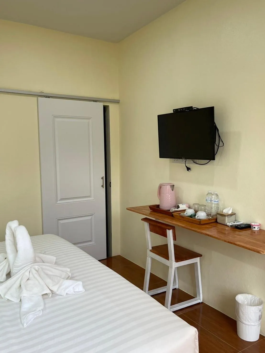 Bed in Chokdee Resort