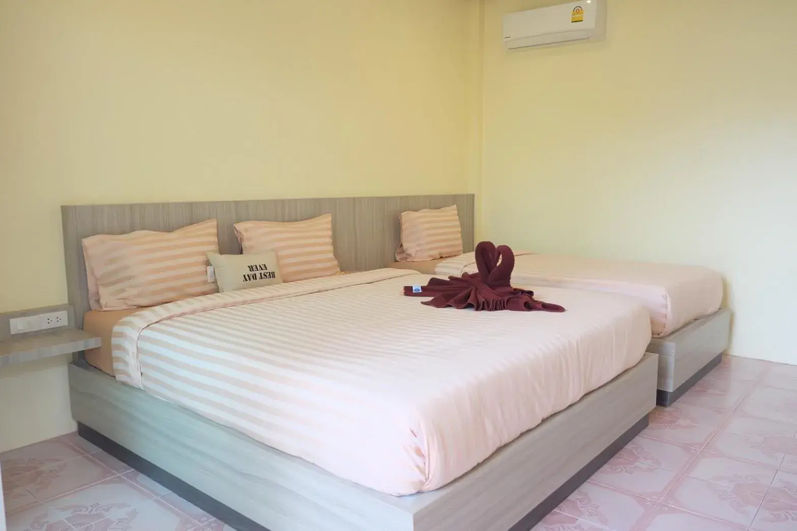 Bed in Chokdee Resort Bed in Chokdee Resort