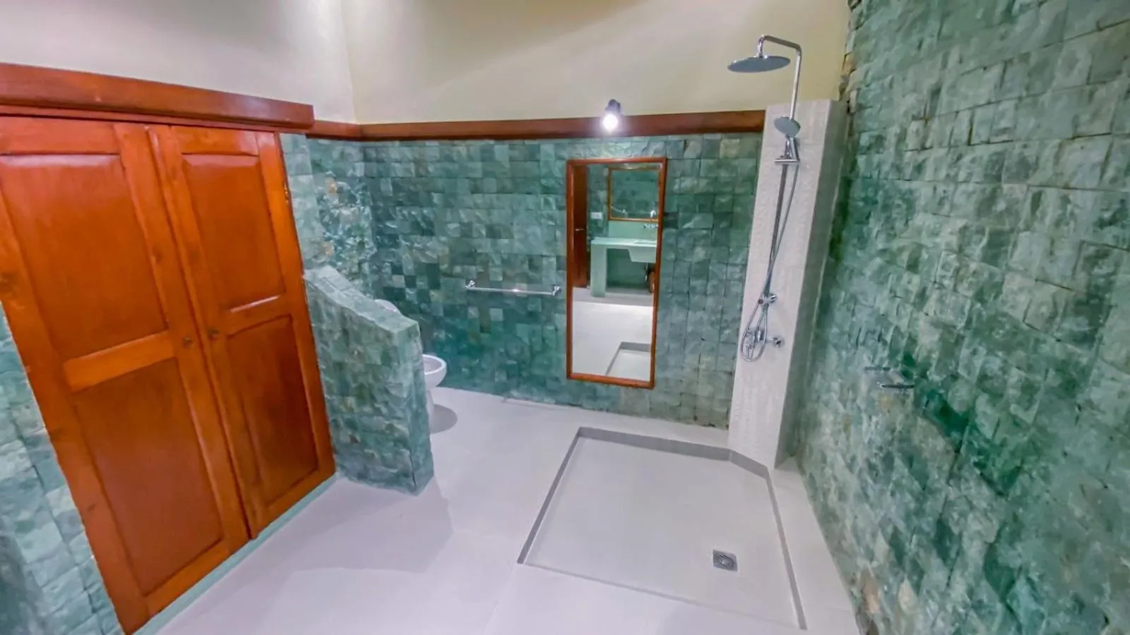 Toilet in Bali Dyana Villas