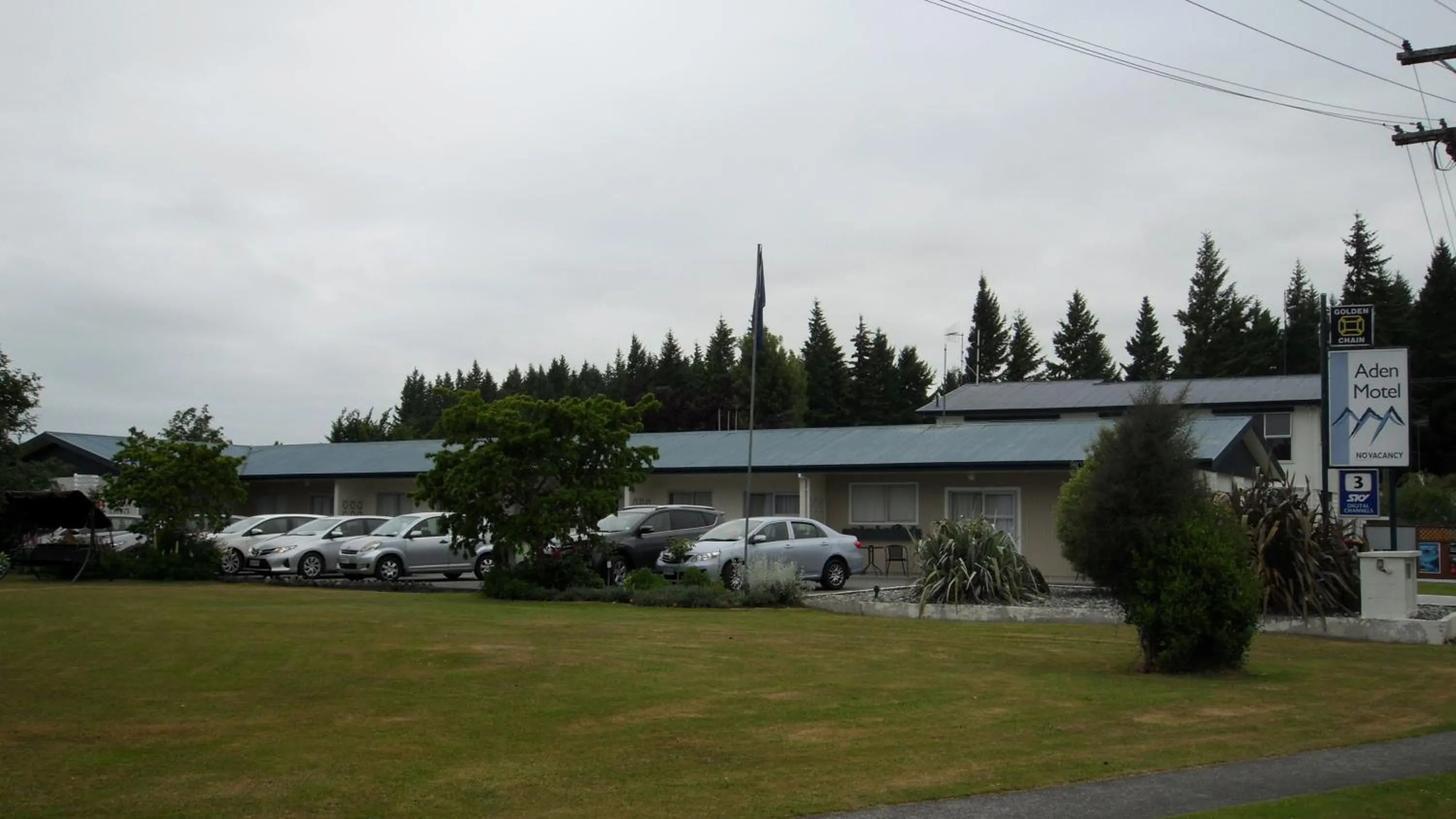 Property building in Aden Motel