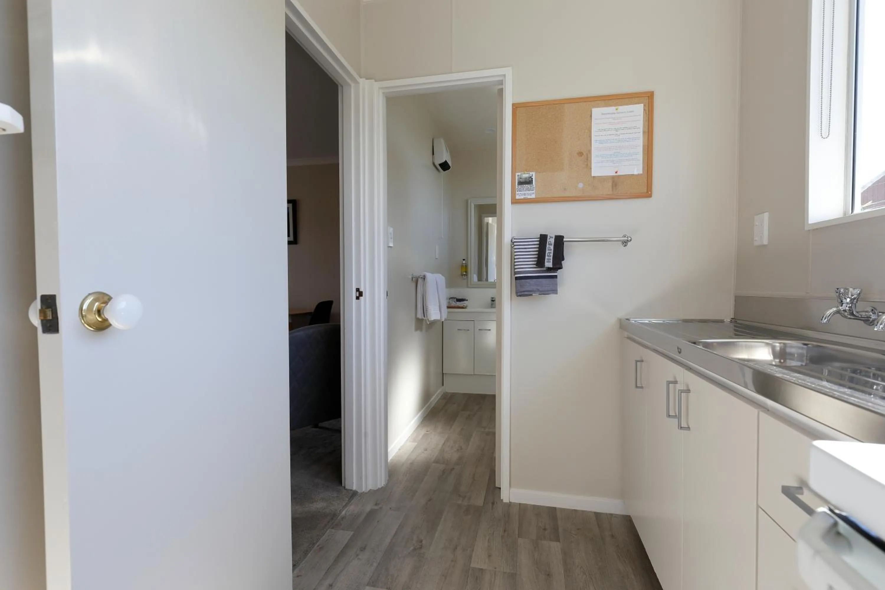 Bathroom in Aden Motel