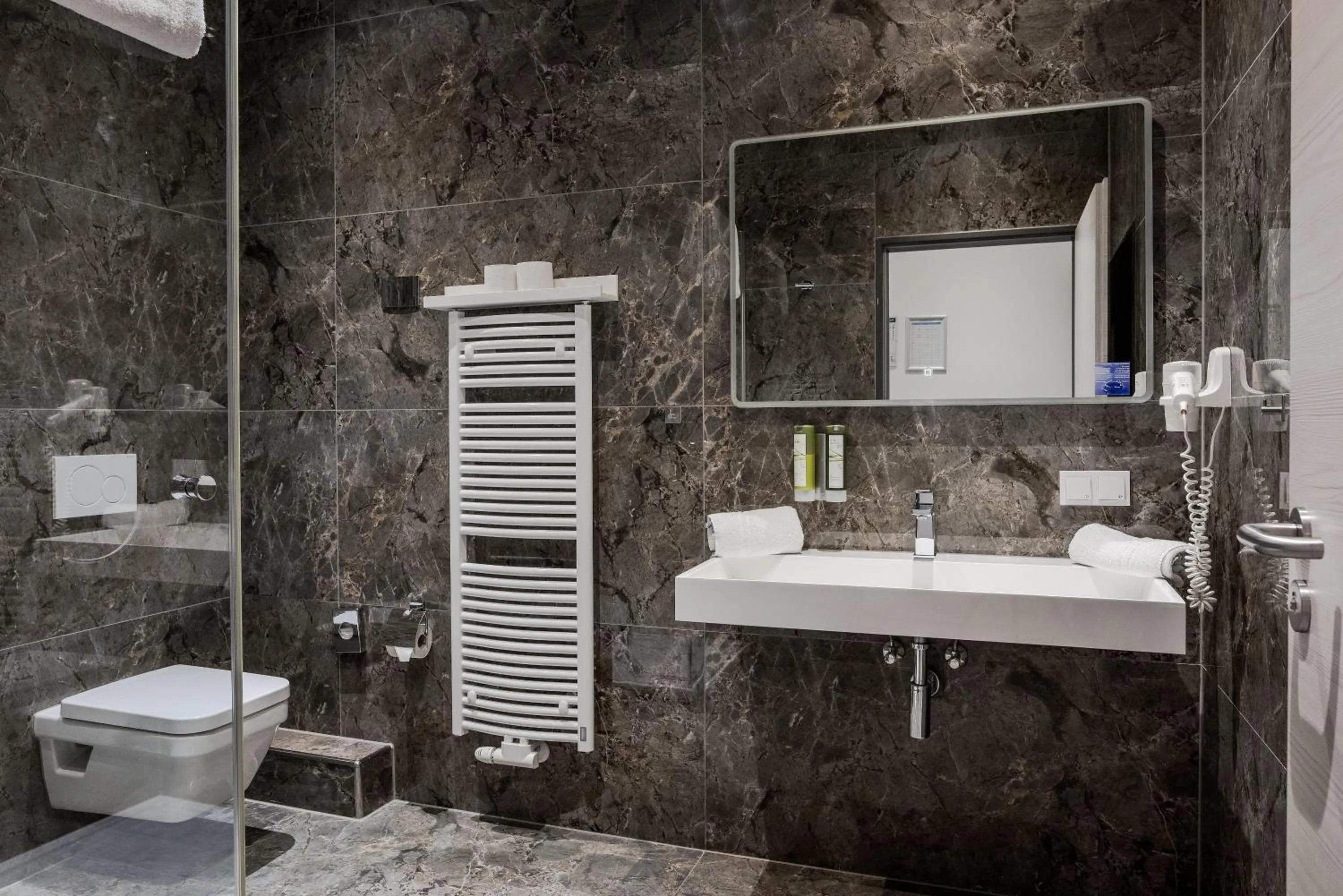 Bathroom in RheinCity Hotel & Boardinghouse