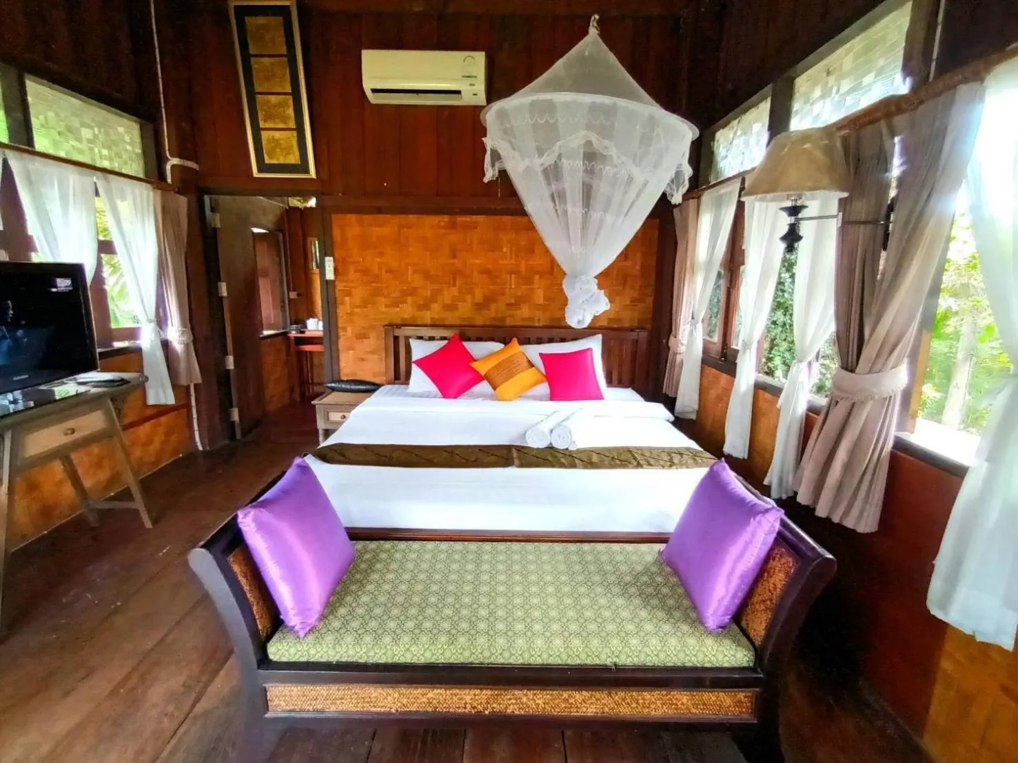 Bed in Vimarnkiri Resort