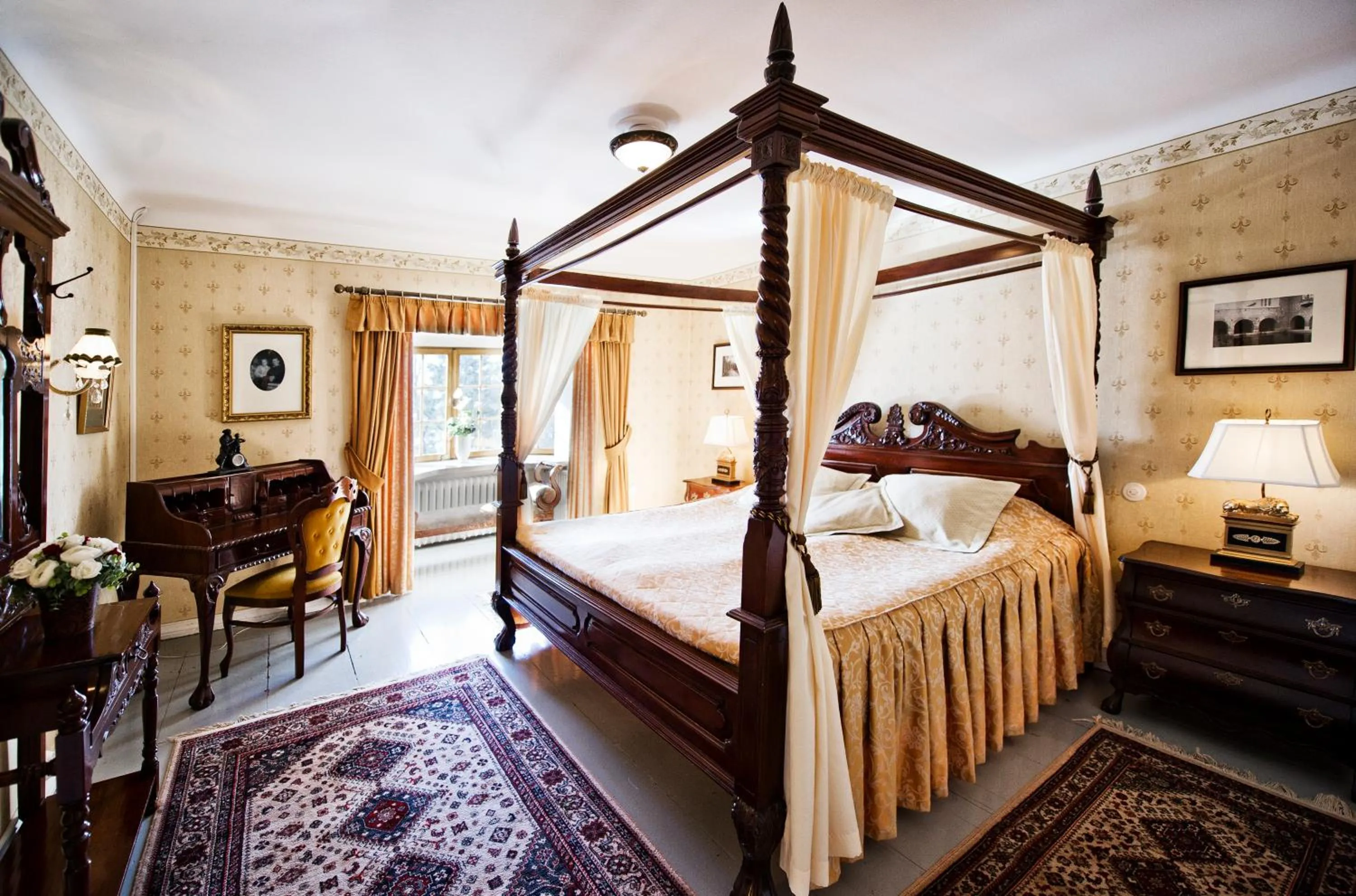 Photo of the whole room, Bed in Hotel Vanajanlinna