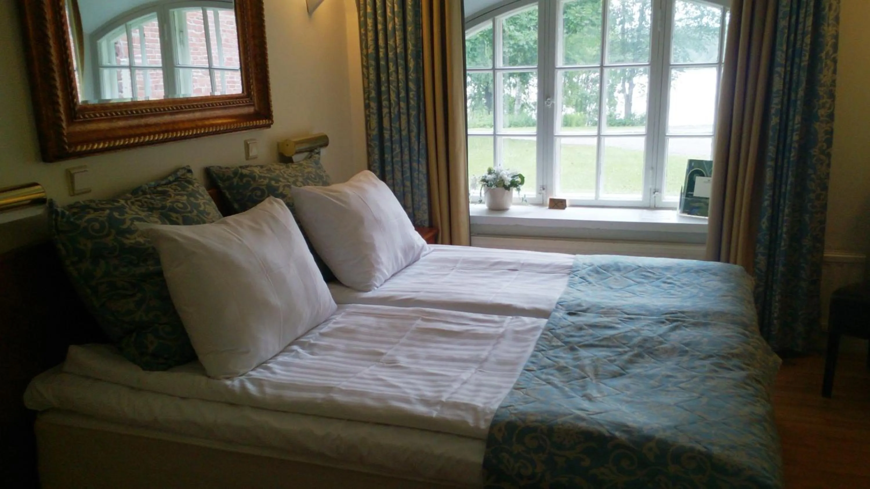 Bed in Hotel Vanajanlinna