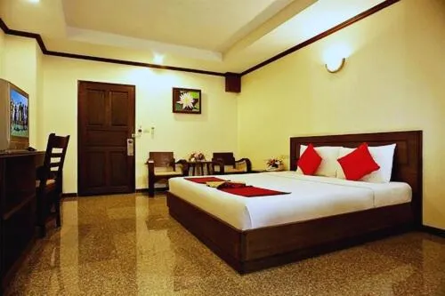 Bed in Royal Panerai Hotel Chiangmai