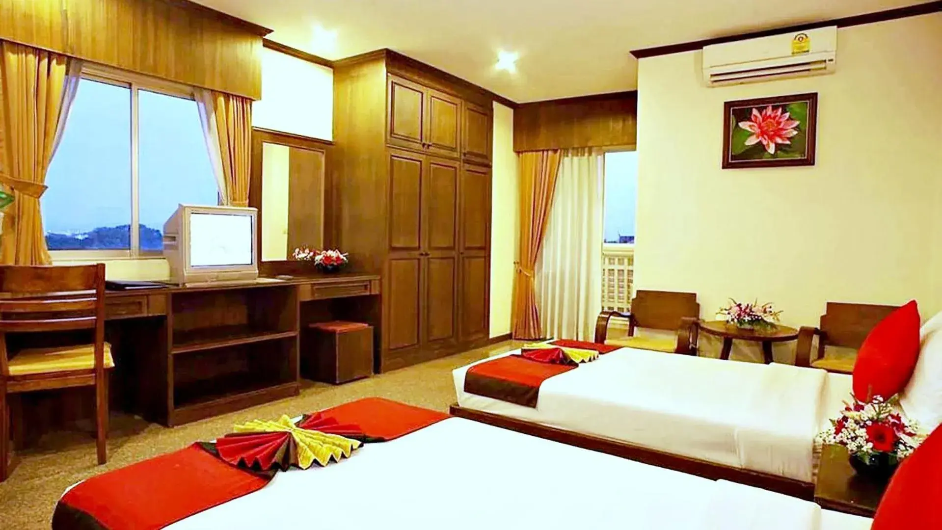 Bed in Royal Panerai Hotel Chiangmai Bed in Royal Panerai Hotel Chiangmai