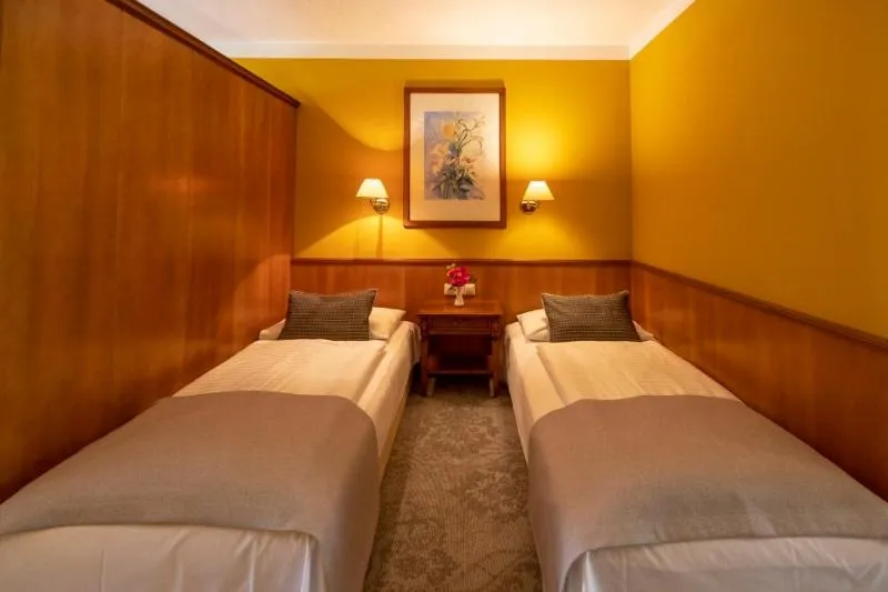 Photo of the whole room, Bed in Hotel Gasthof Lercher