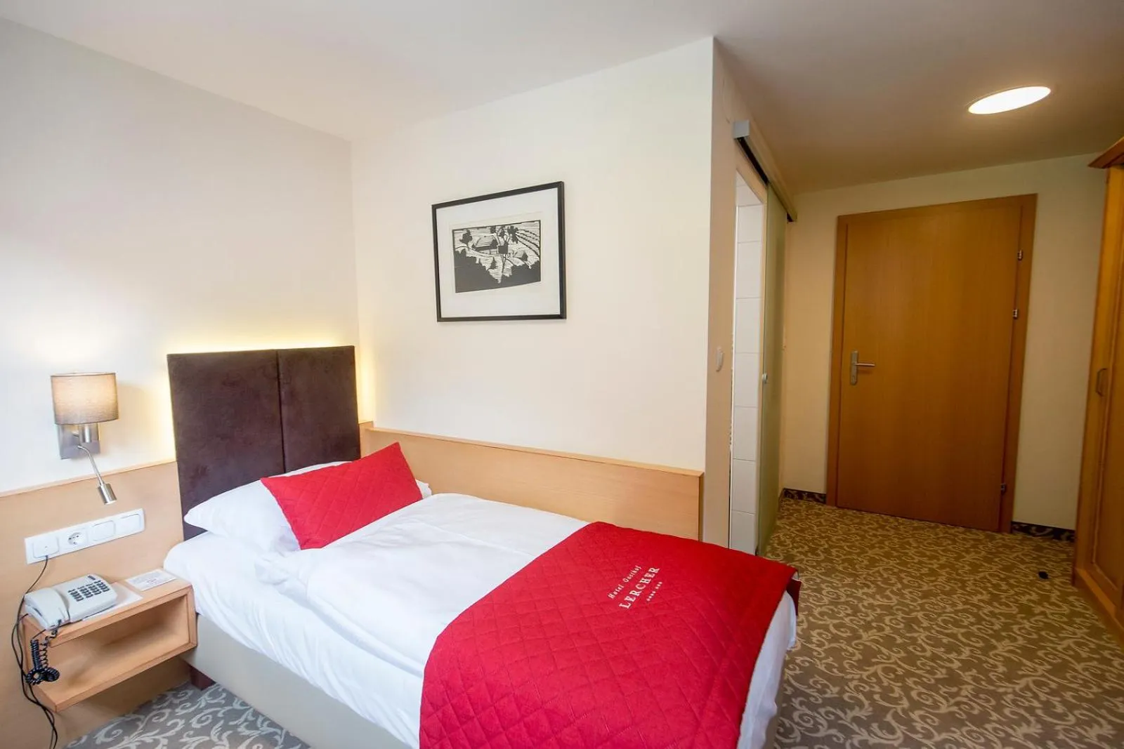 Photo of the whole room, Bed in Hotel Gasthof Lercher