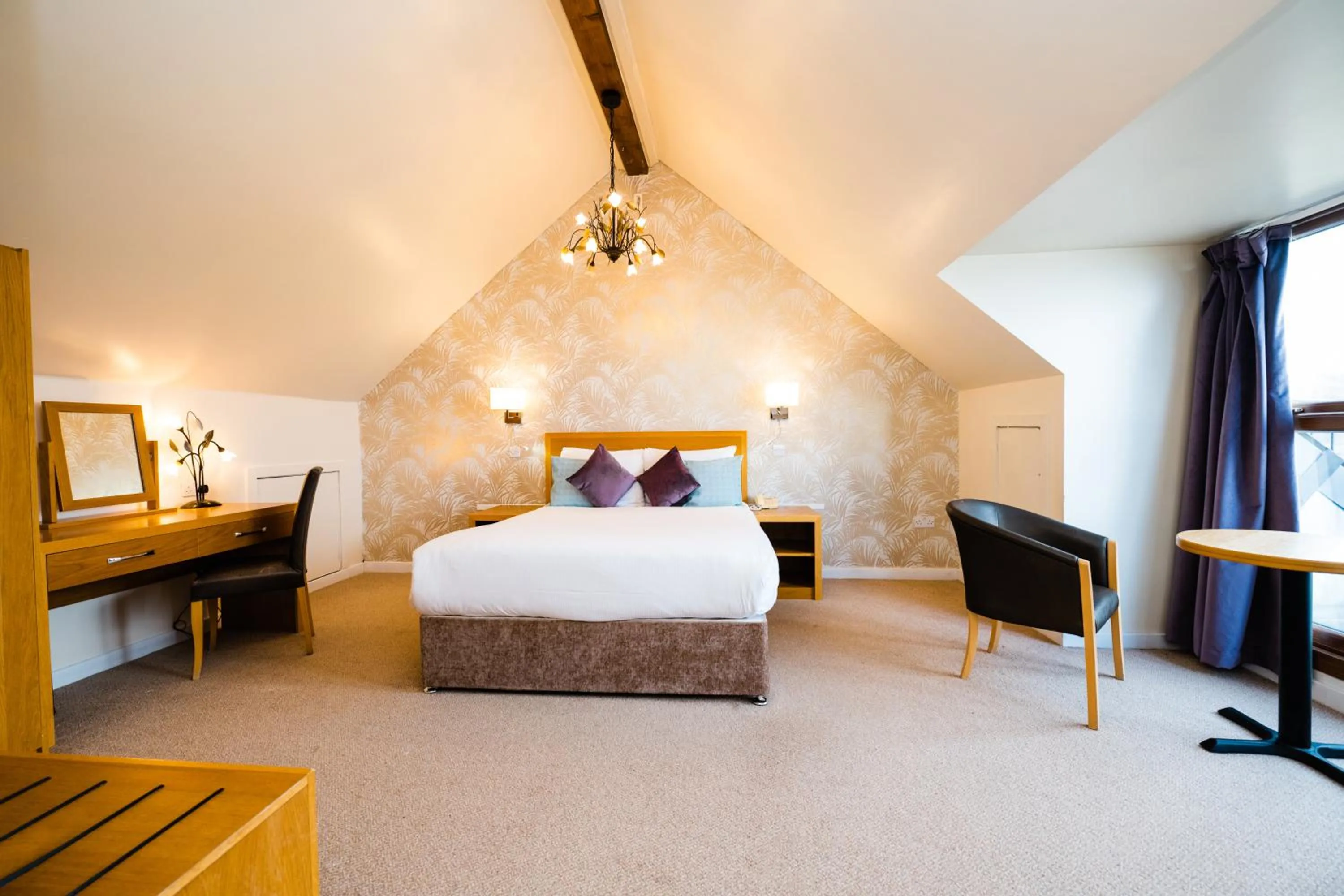 Bed in Grand Villa Heights