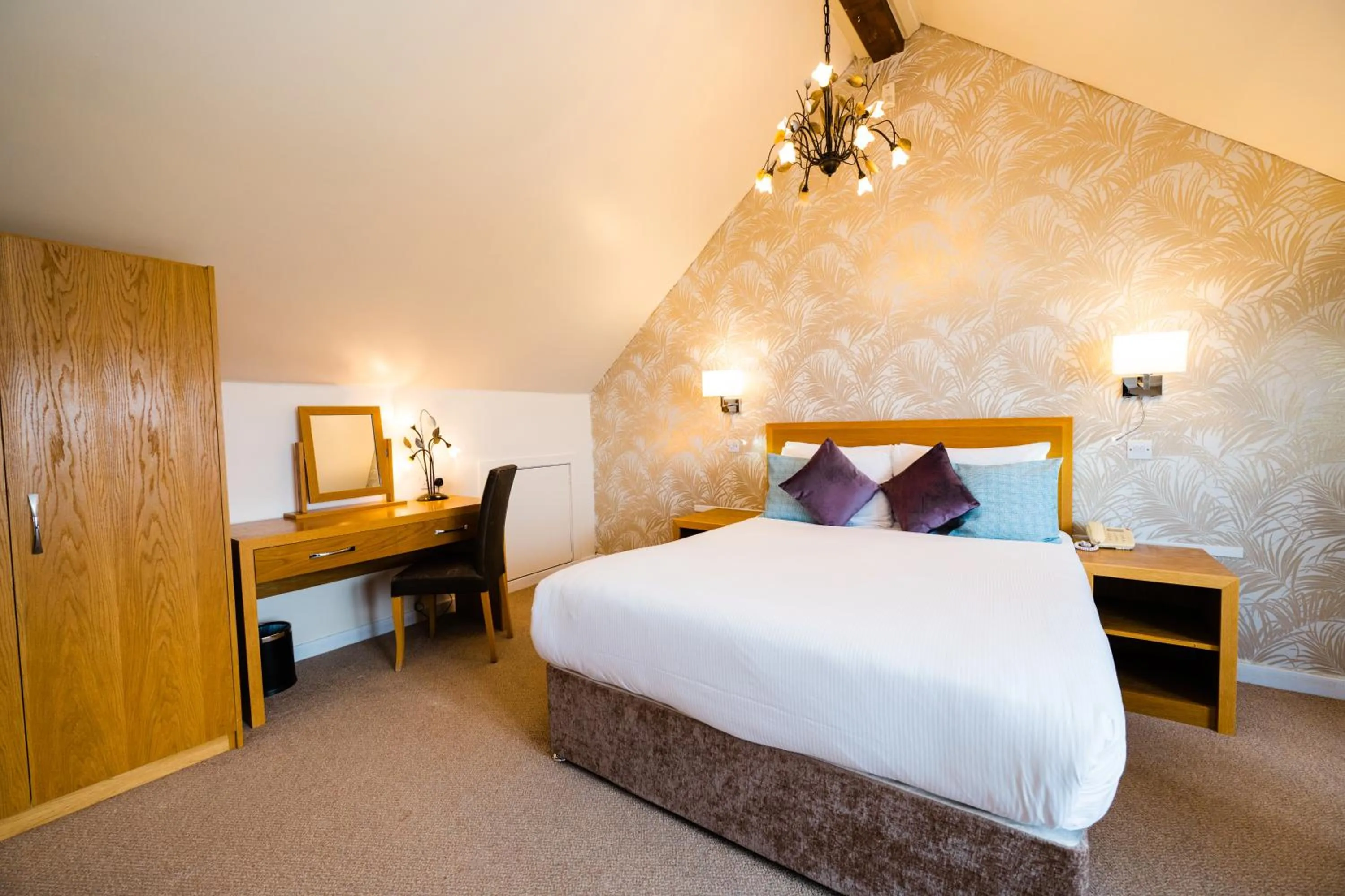 Bed in Raven Hall Hotel