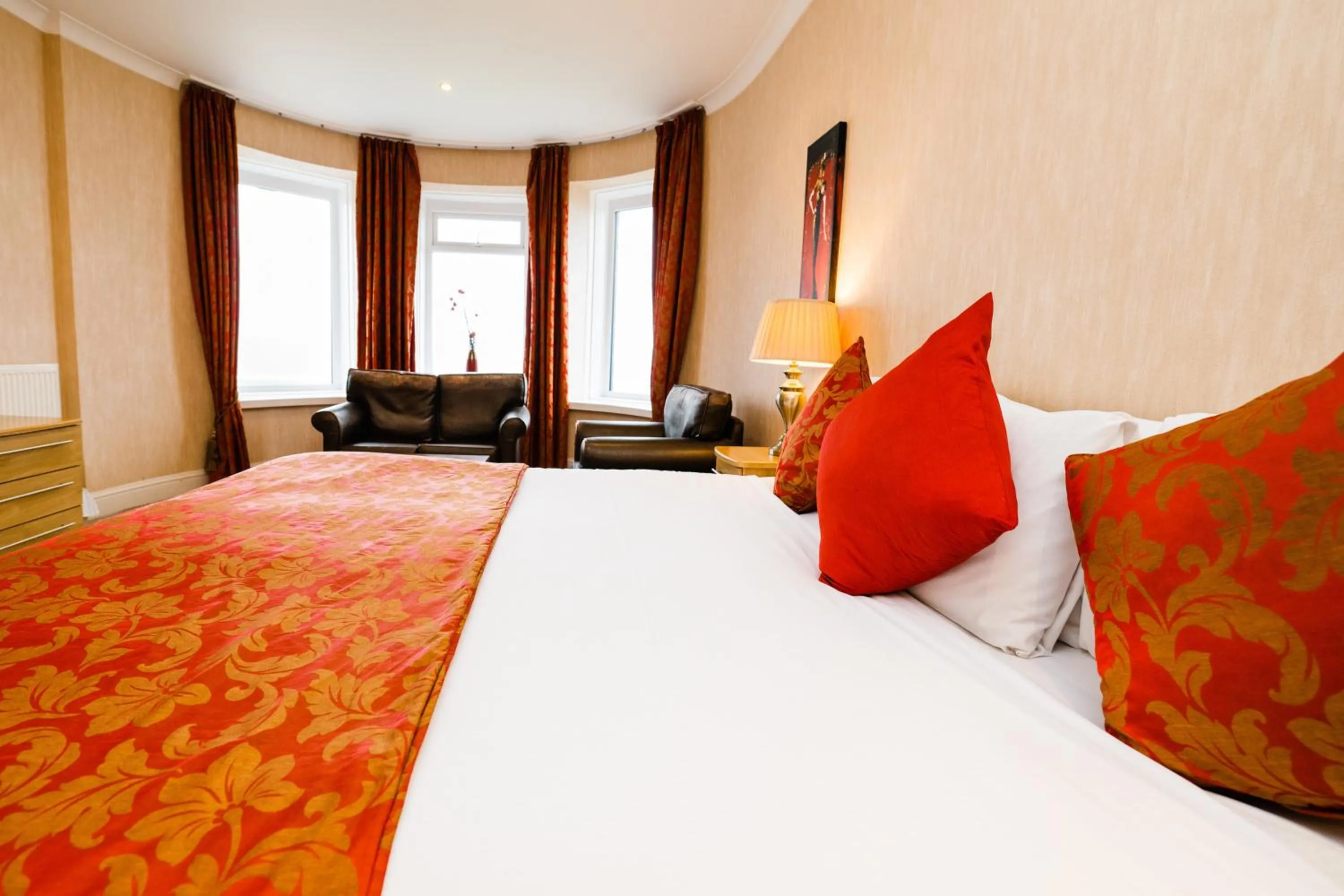 Bed in Raven Hall Hotel