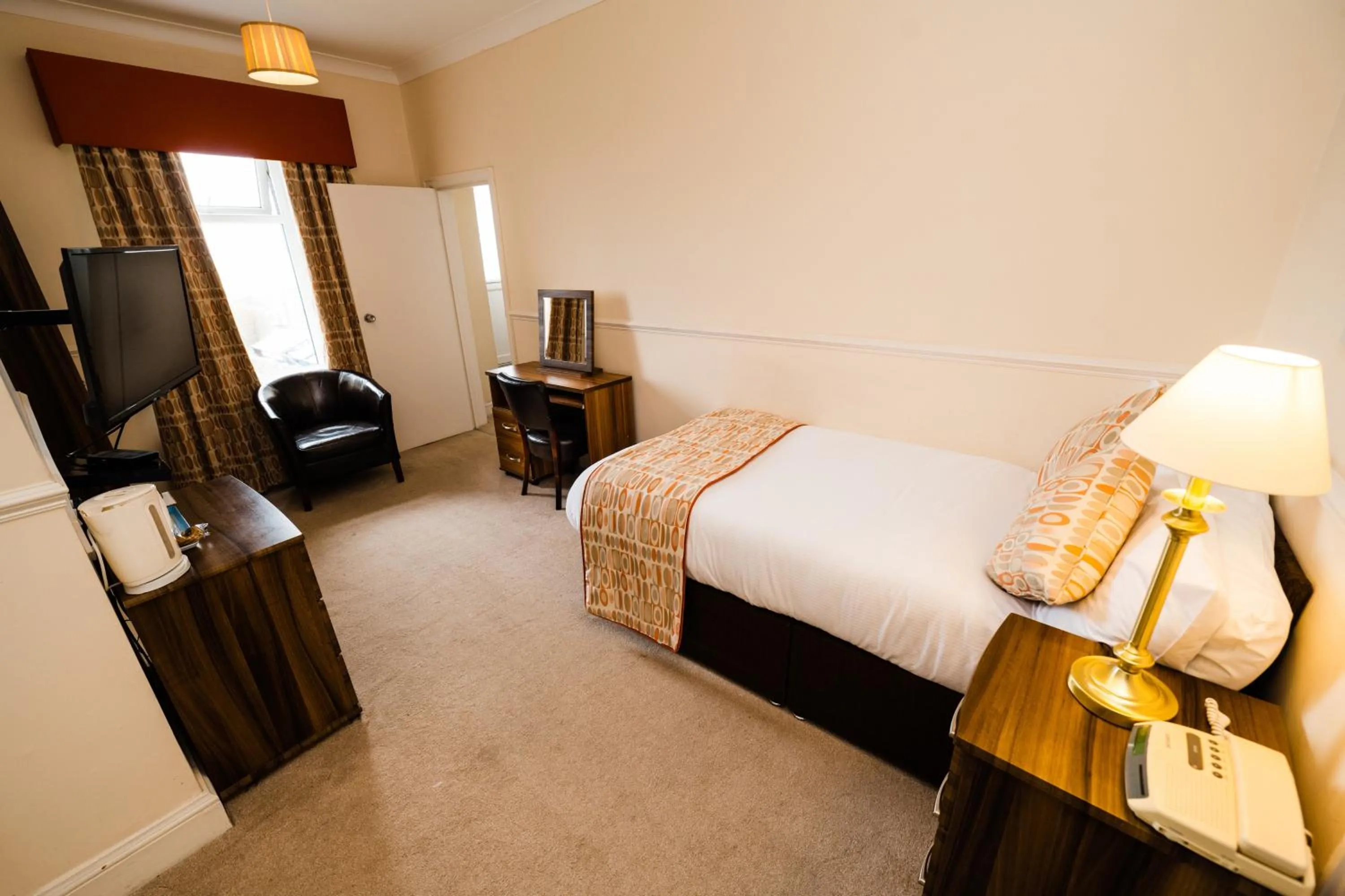 Bed in Raven Hall Hotel