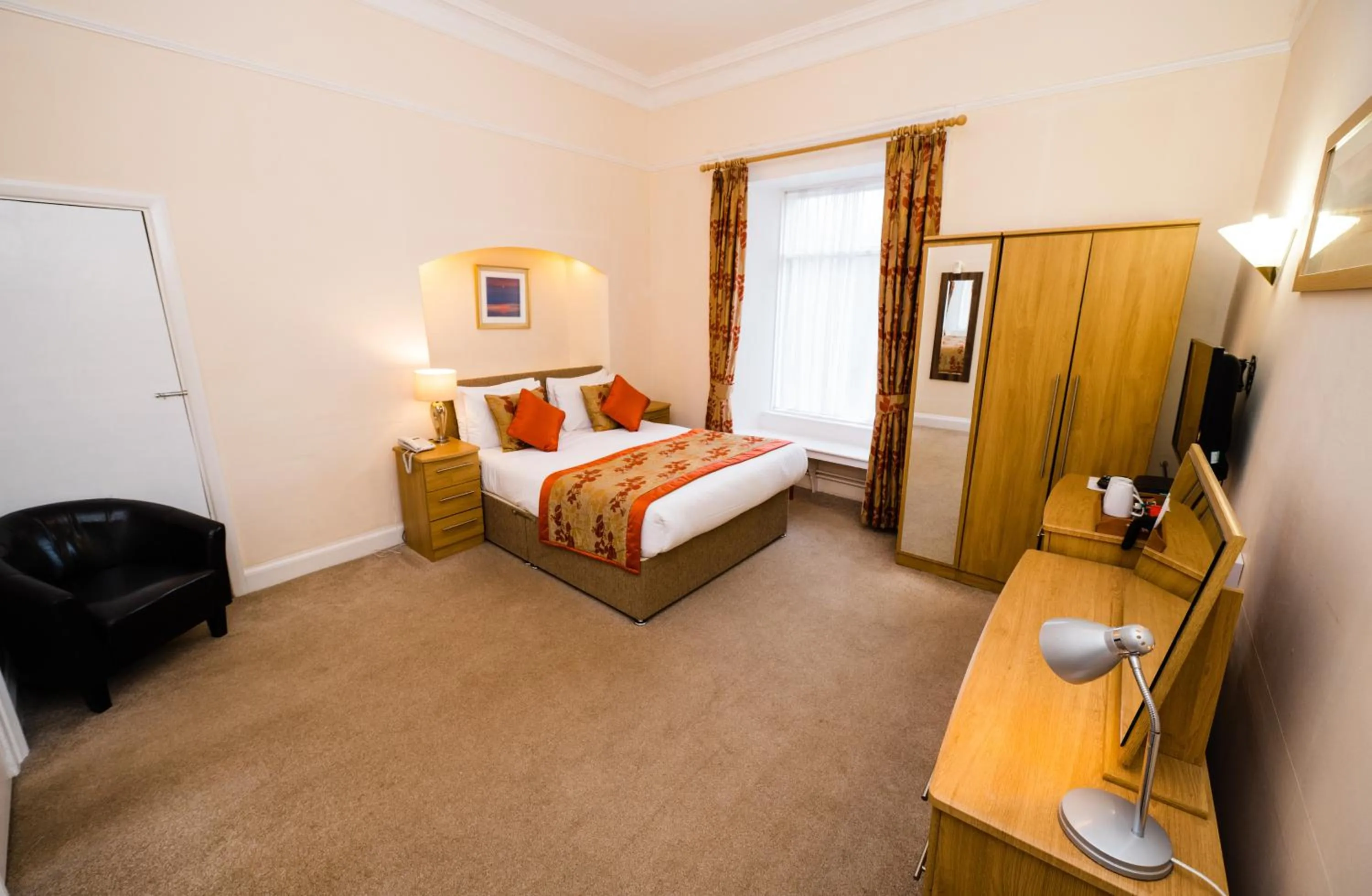 Bed in Raven Hall Hotel