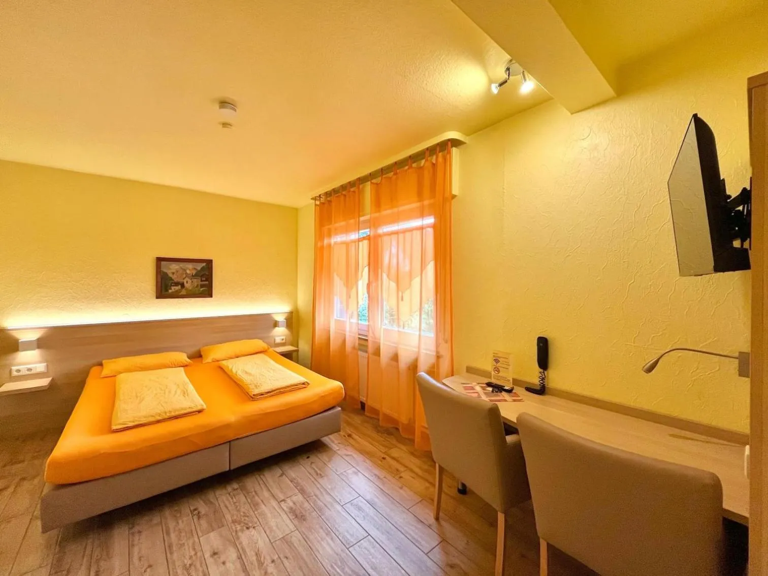 Photo of the whole room, Bed in Hotel-Heilsberg