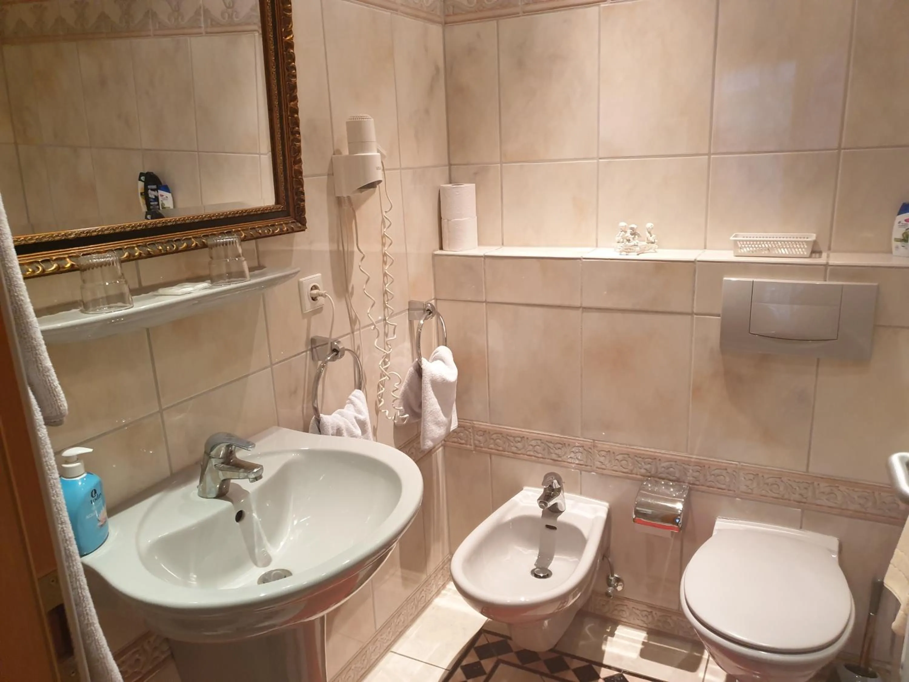 Toilet in Hotel Eigelstein