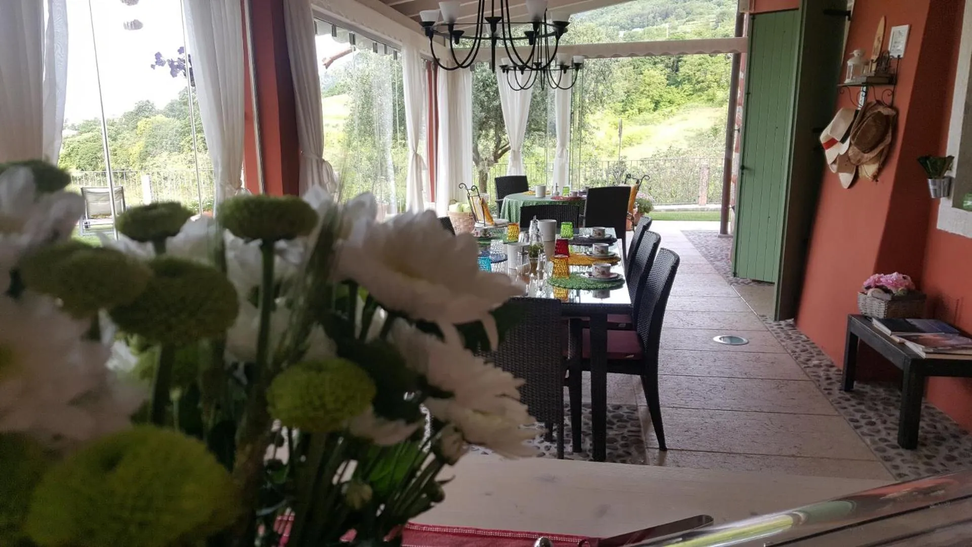 Patio in B&B POGGIO CAIAR