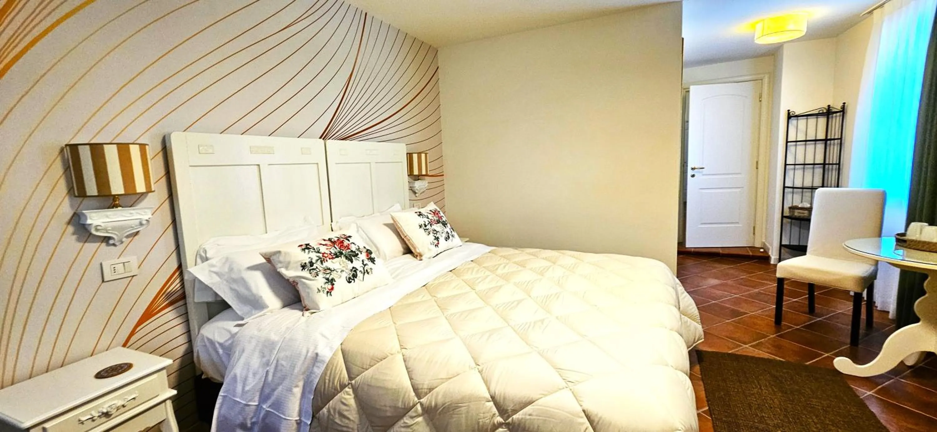 Property building, Bed in B&B POGGIO CAIAR