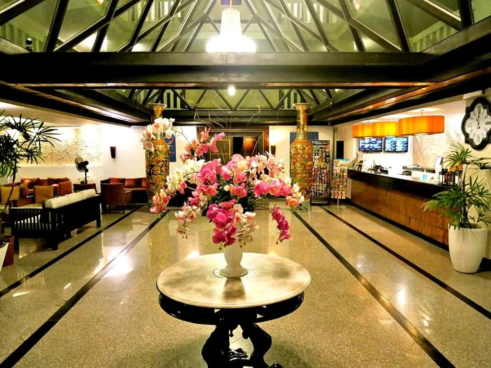 Lobby or reception in Royal Peninsula Hotel Chiangmai