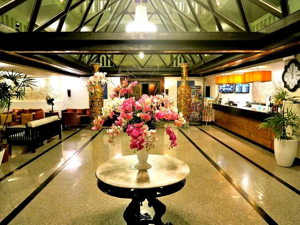 Lobby or reception in Royal Peninsula Hotel Chiangmai Lobby or reception in Royal Peninsula Hotel Chiangmai