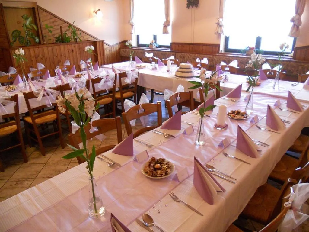 Restaurant/places to eat in Hotel & restaurant SIGNAL