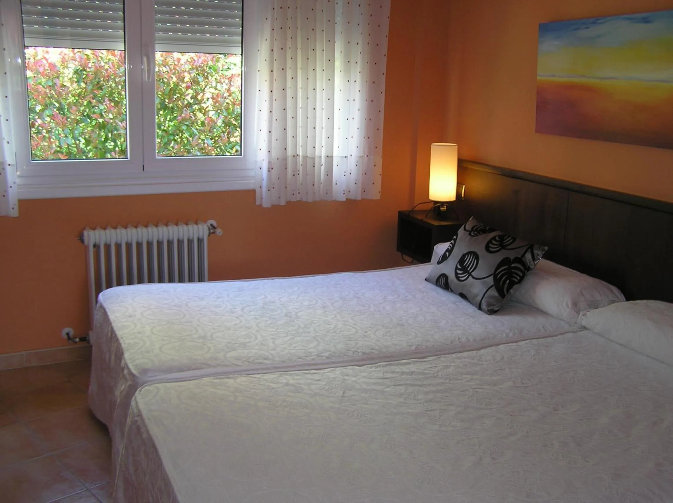 Photo of the whole room, Bed in Hotel Entreviñes