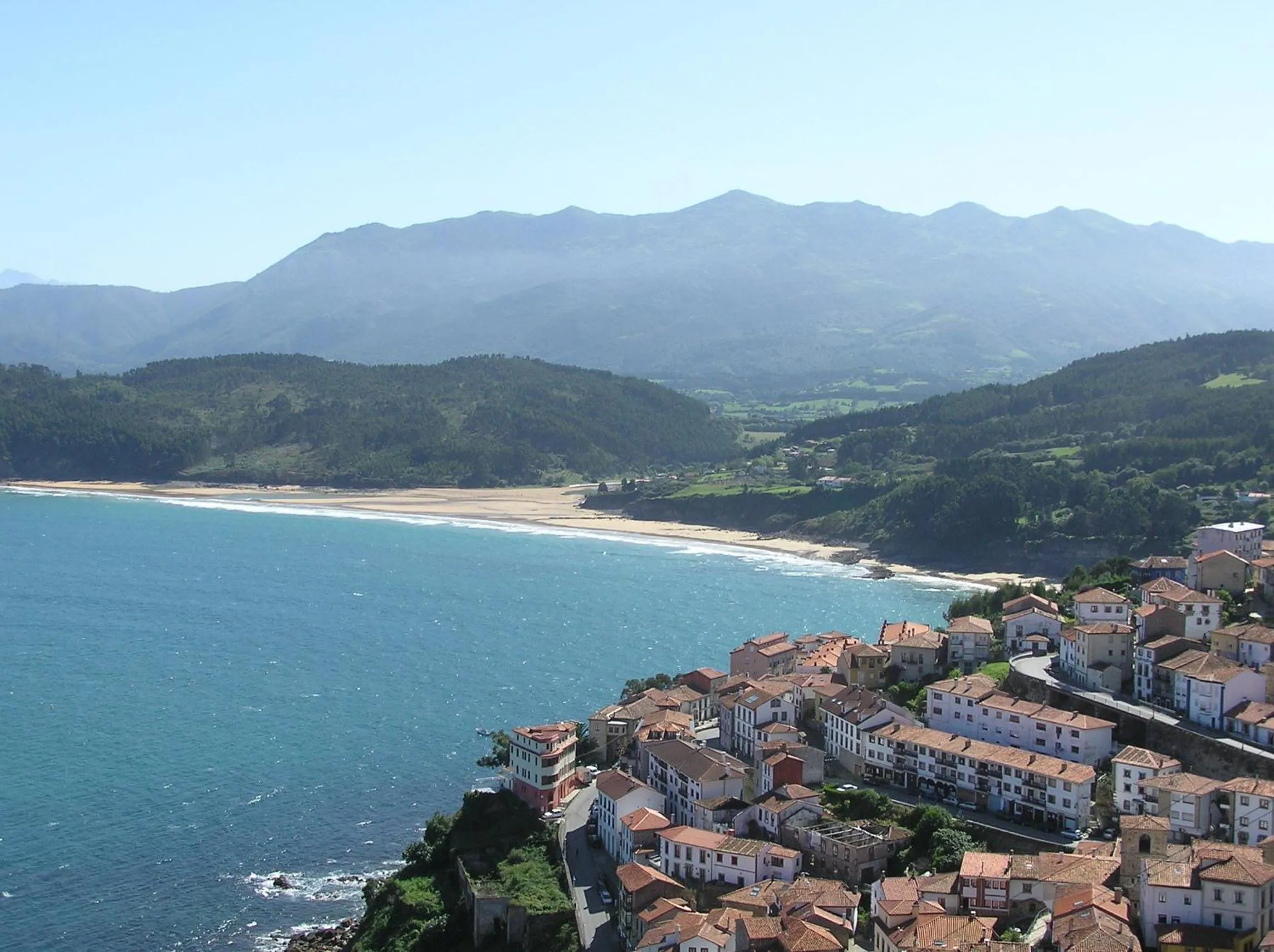 Mountain view in Hotel Entreviñes