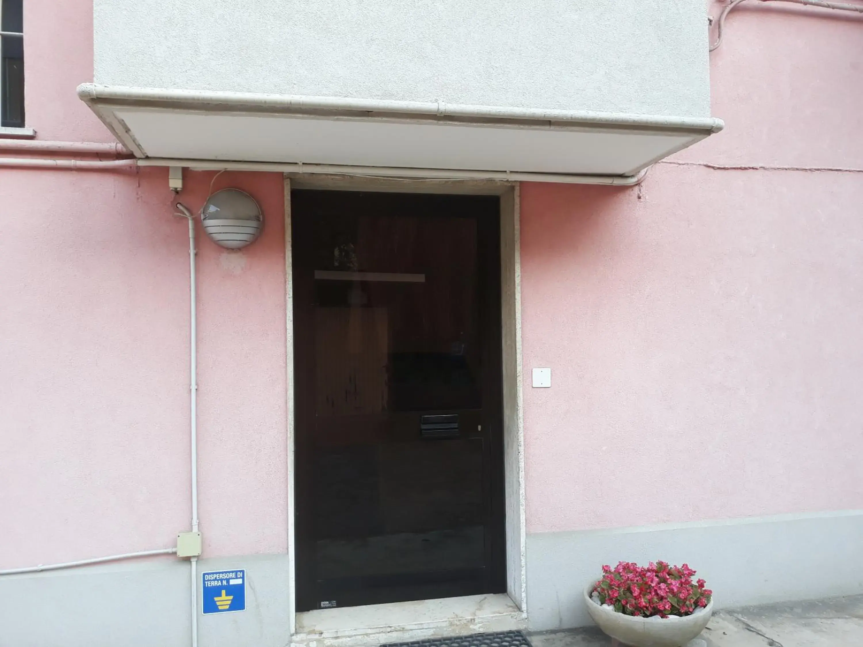 Facade/entrance in Ca' Concordia Venice Facade/entrance in Ca' Concordia Venice