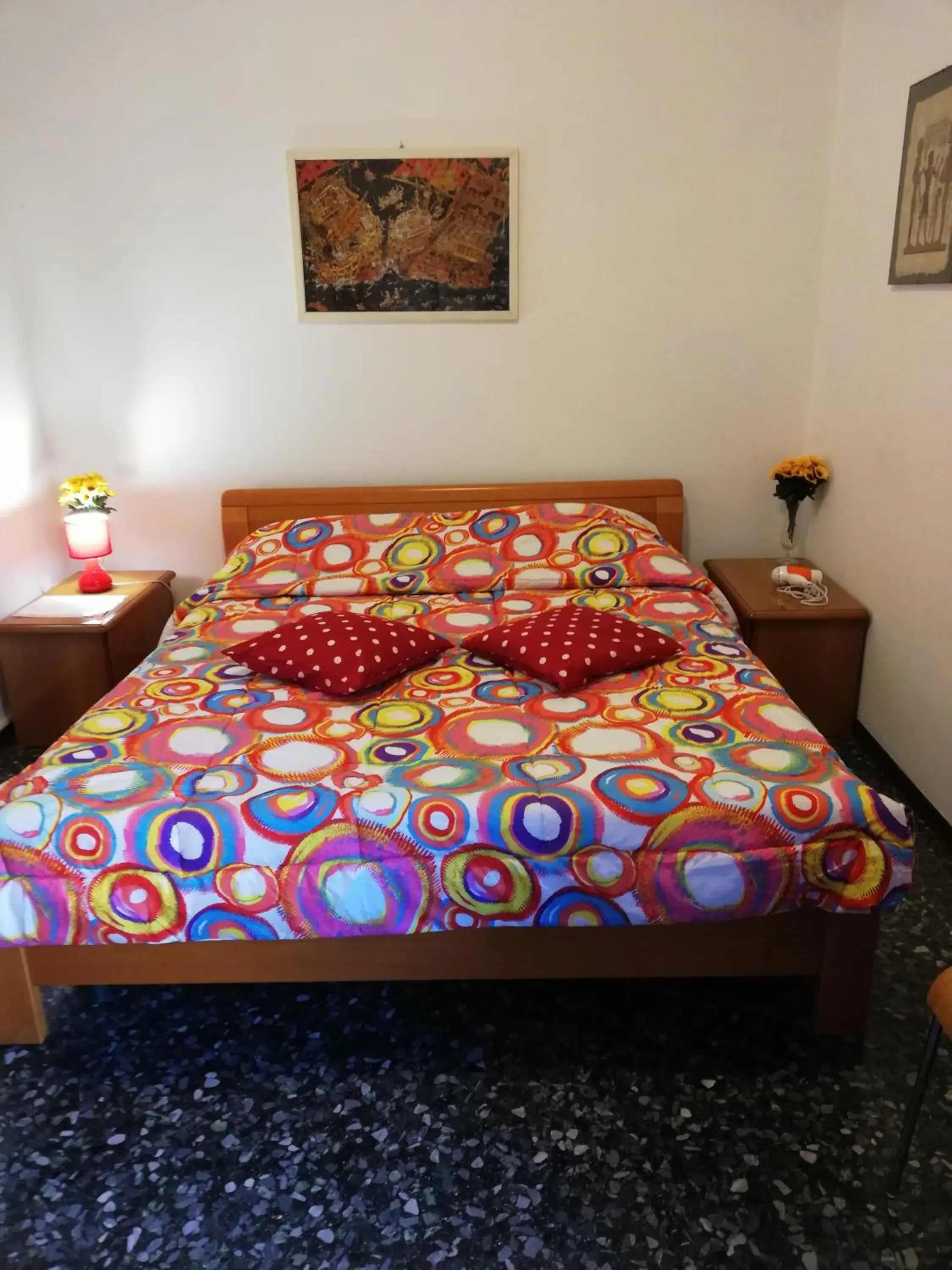 Twin Room with Shared Bathroom in Venice Concordia Guesthouse Twin Room with Shared Bathroom in Venice Concordia Guesthouse