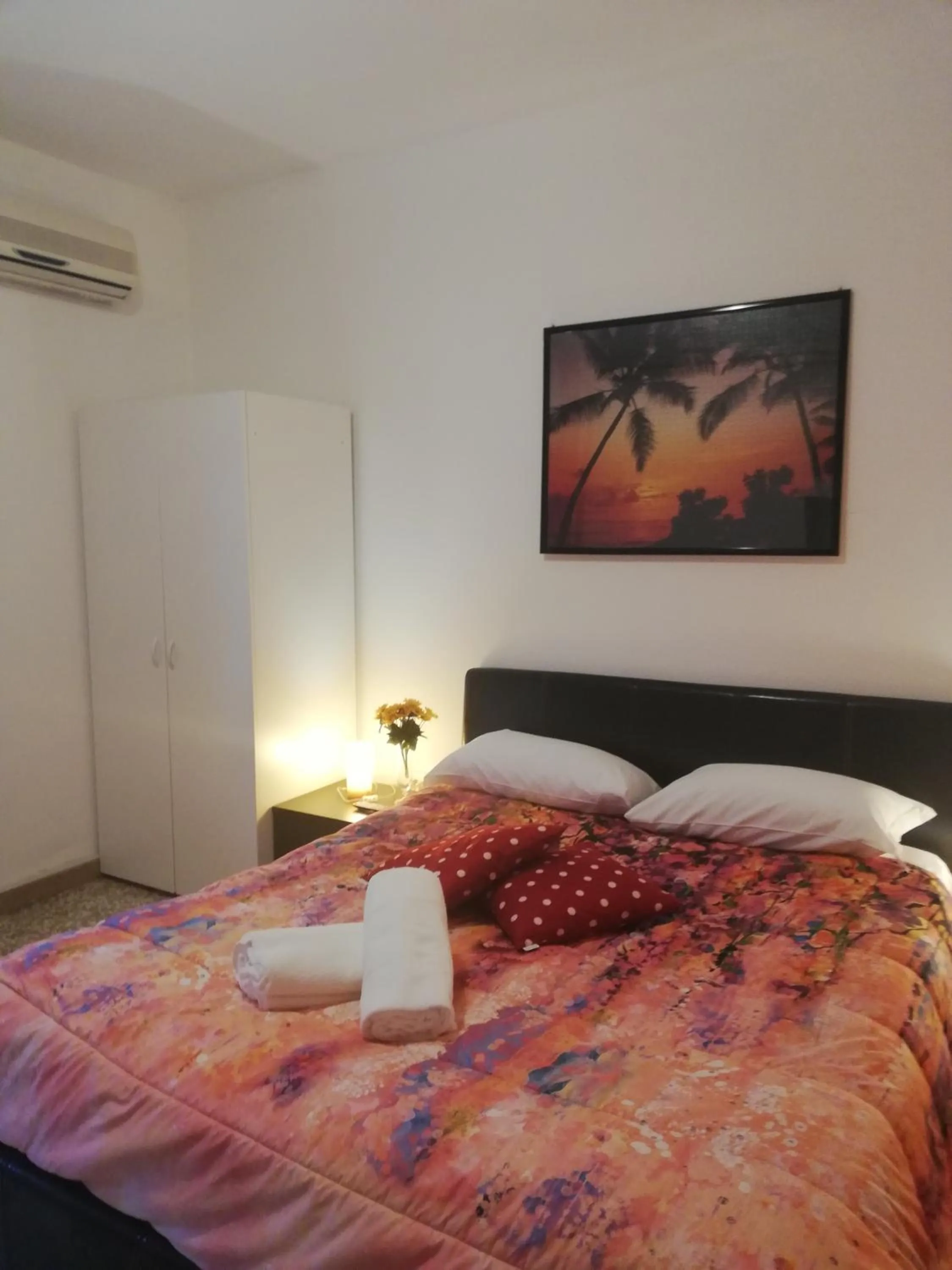 Bed in Venice Best Vacation