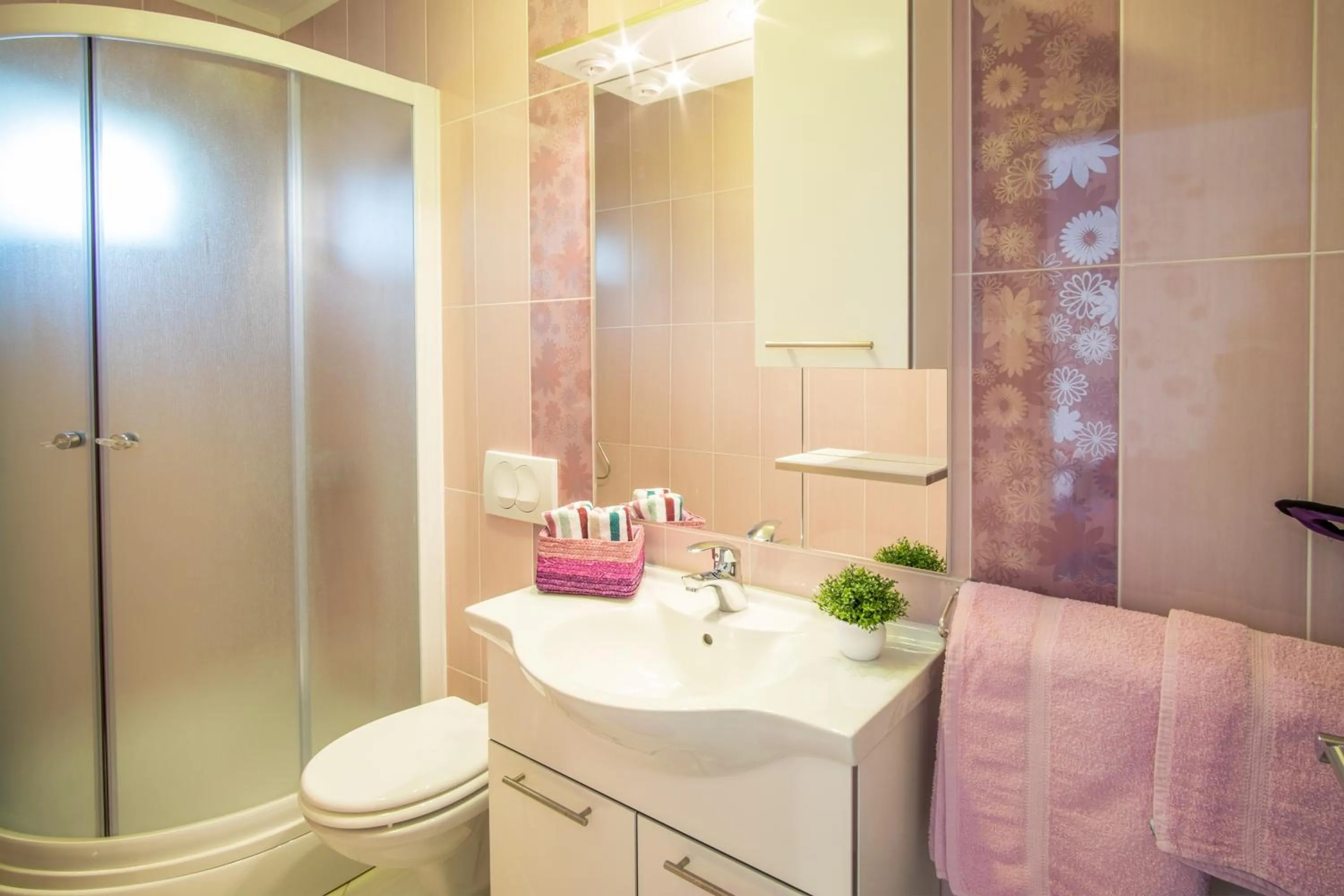 Bathroom in Apartments Stasic