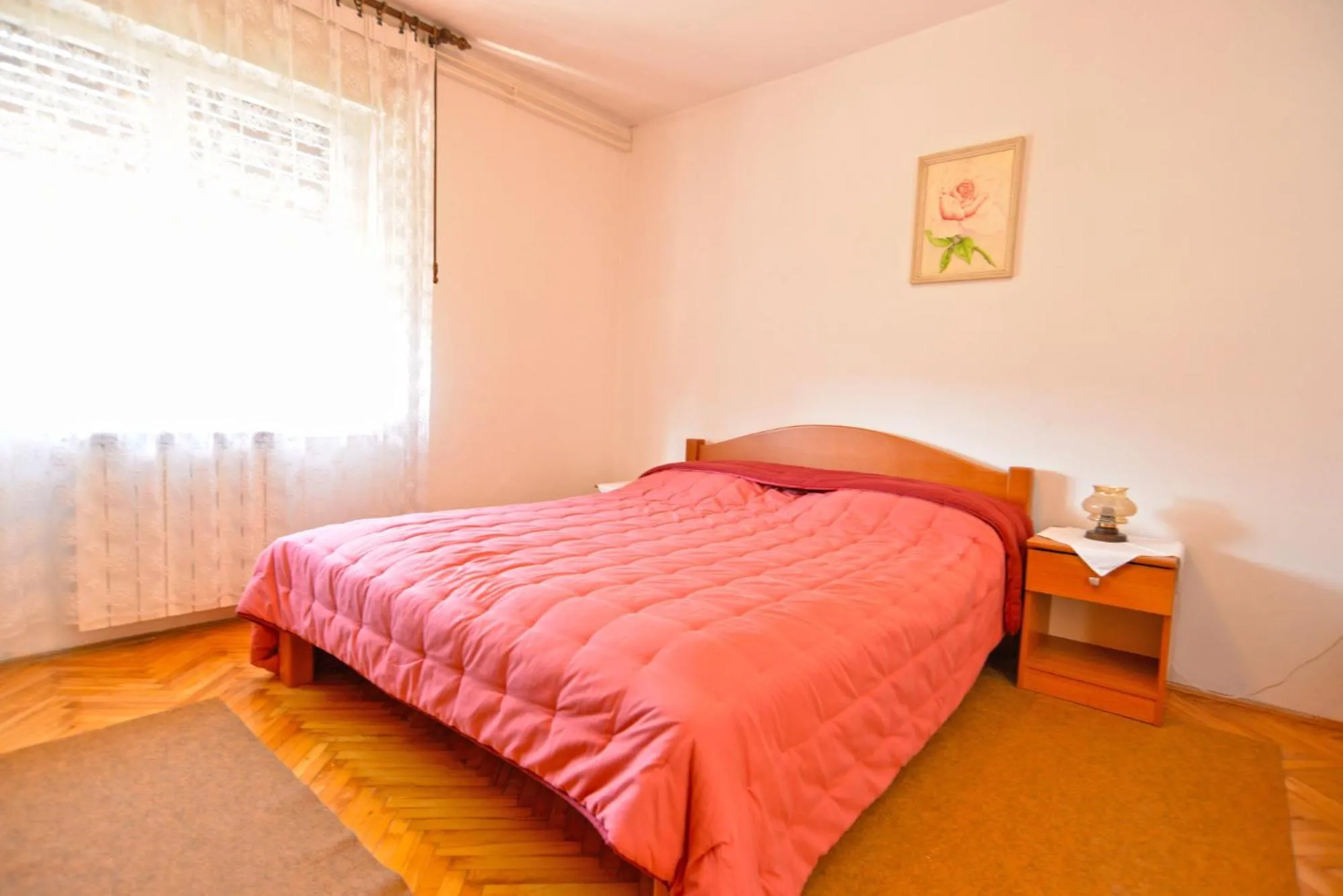 Apartment & room Milka 1633