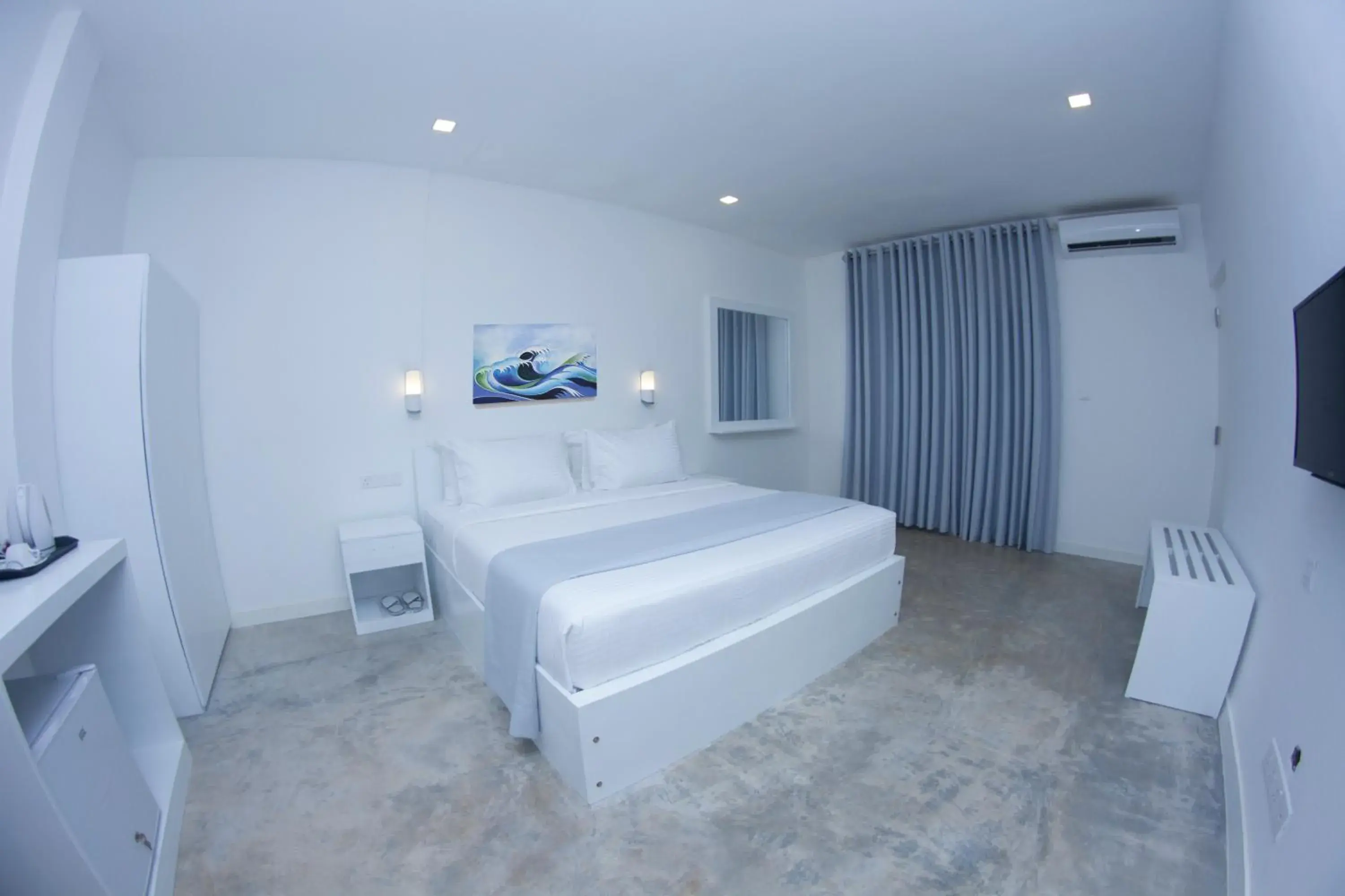 Bed in Somerset Mirissa Beach Bed in Somerset Mirissa Beach