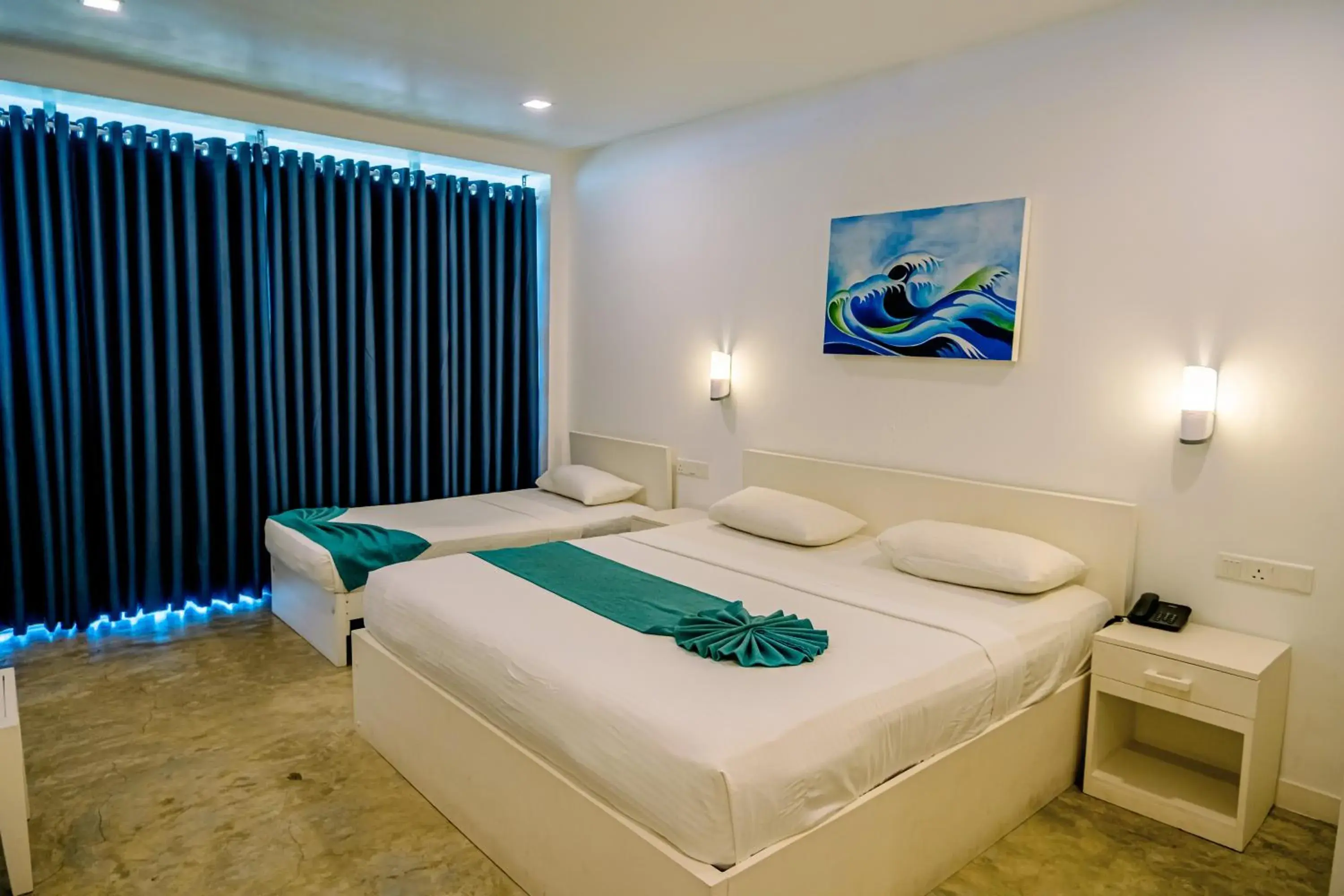 Bed in Somerset Mirissa Beach Bed in Somerset Mirissa Beach