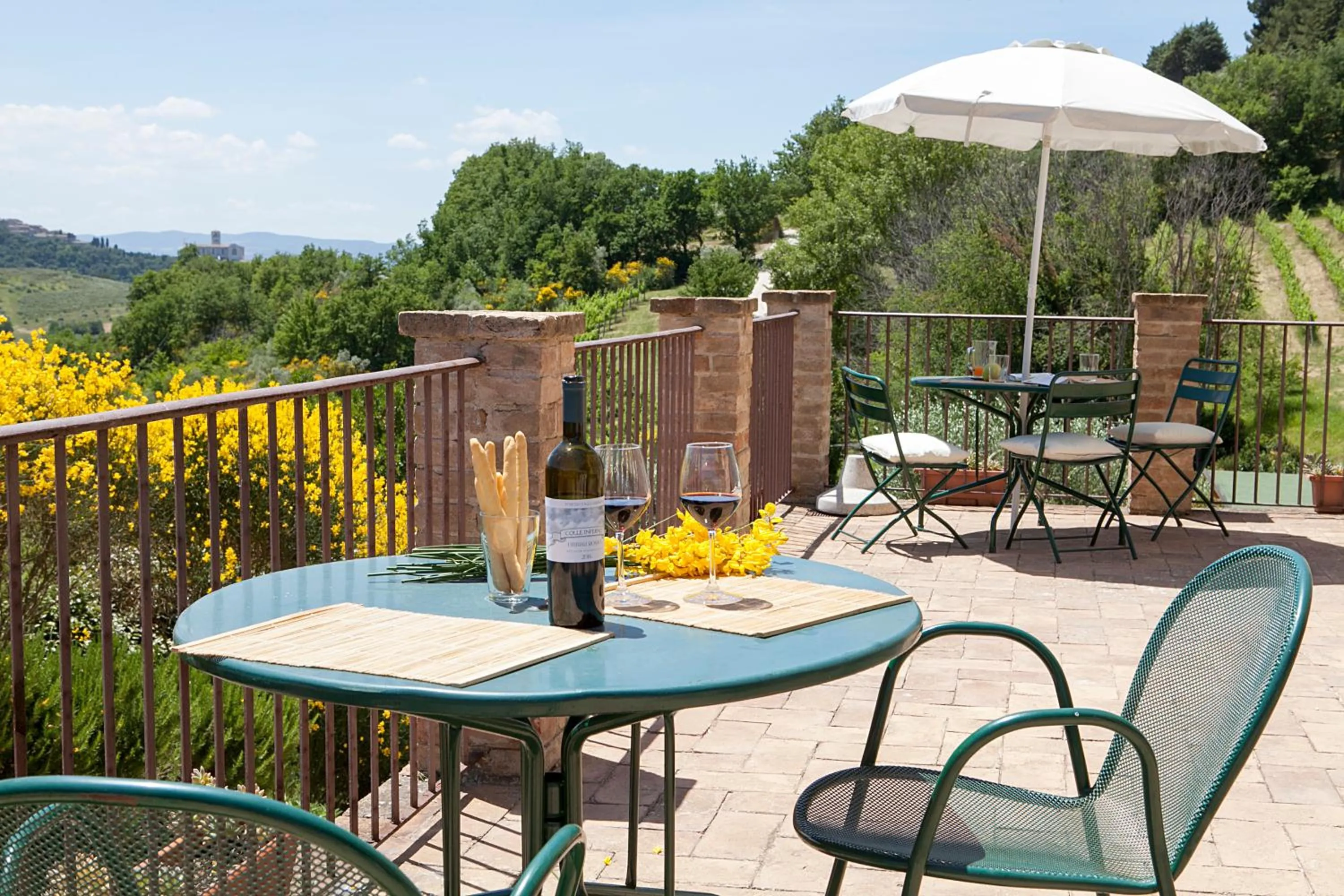 Balcony/Terrace in Re Artù Assisi Country Lifestyle