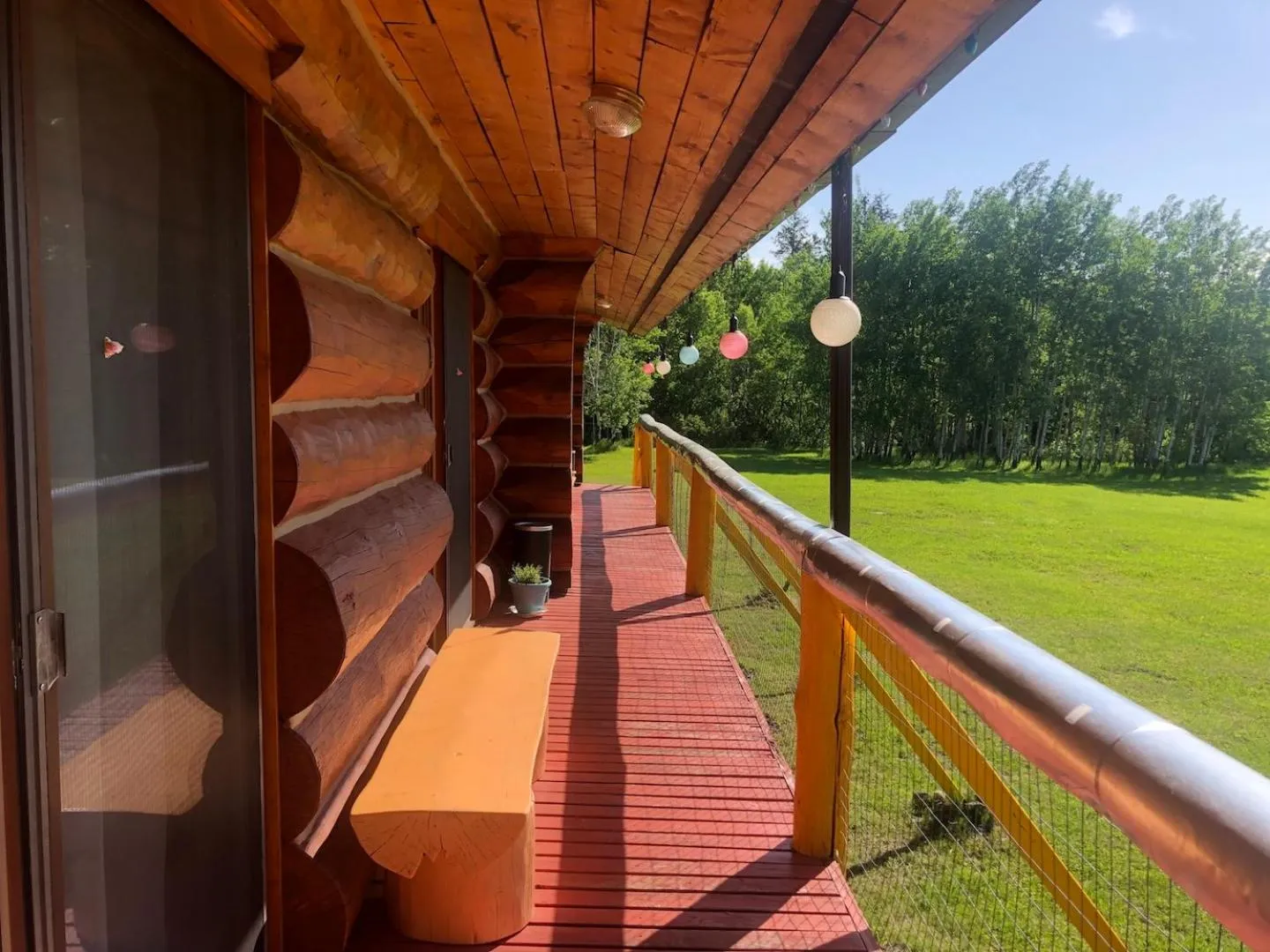 Balcony/Terrace in Cariboo Log Guest House