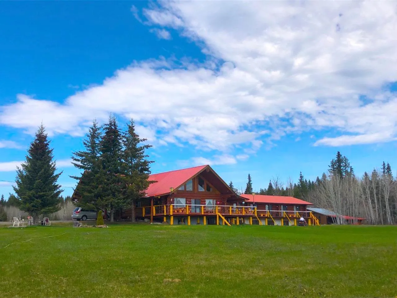 Property building in Cariboo Log Guest House