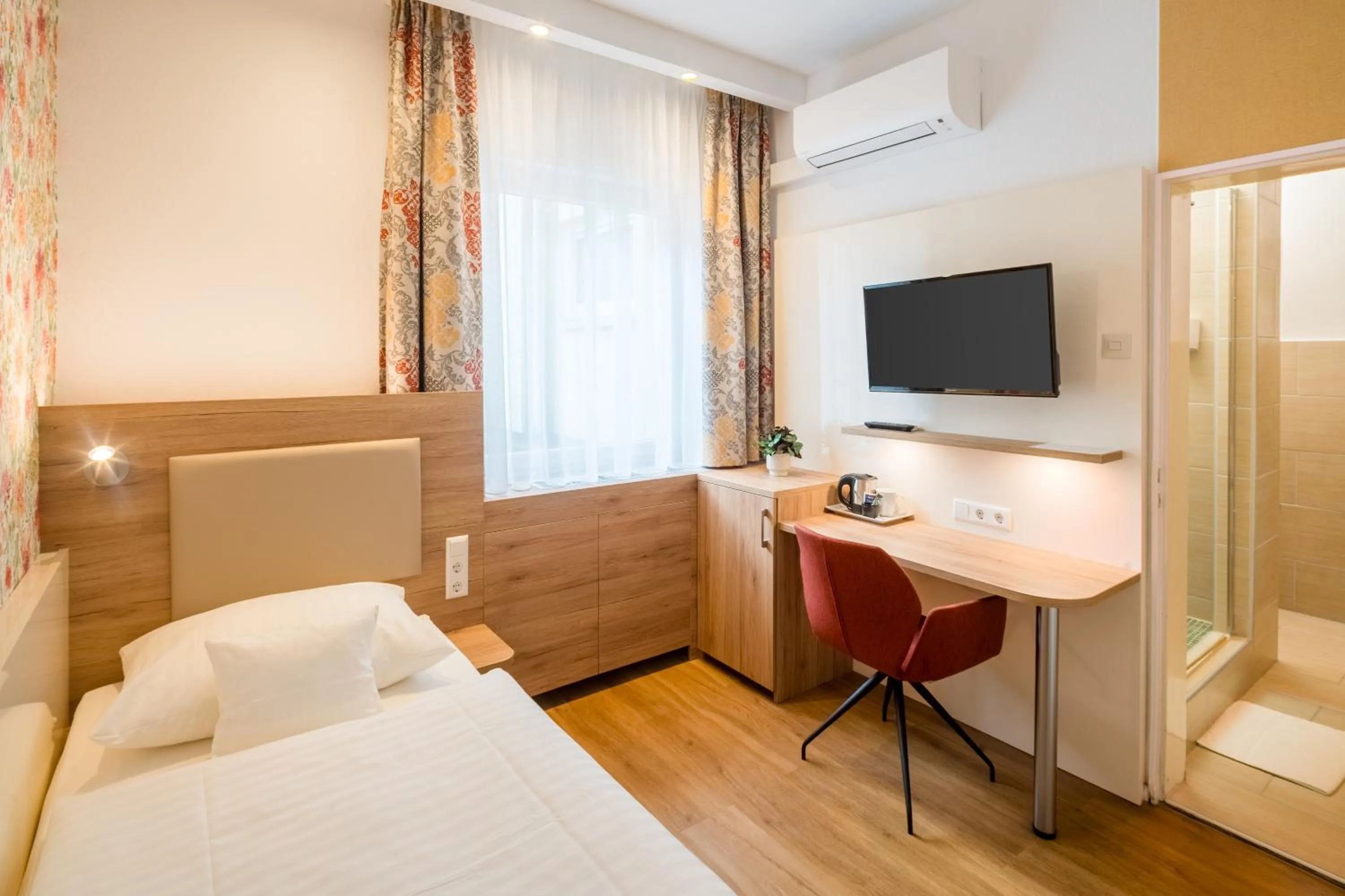 Bed in Hotel Erbprinzenhof