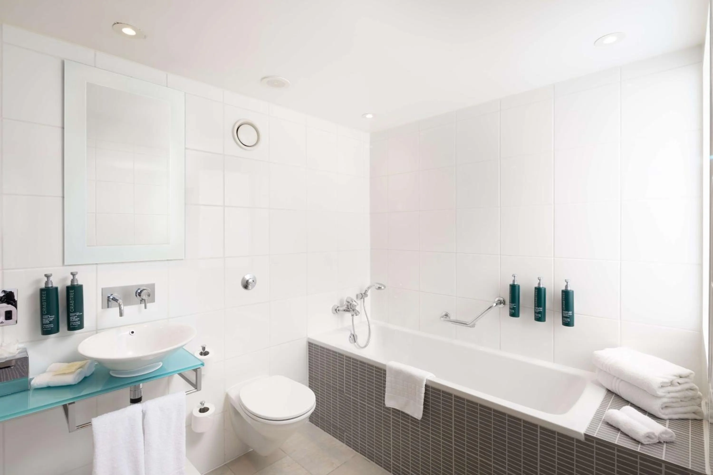 Bathroom in Hilton London Gatwick Airport