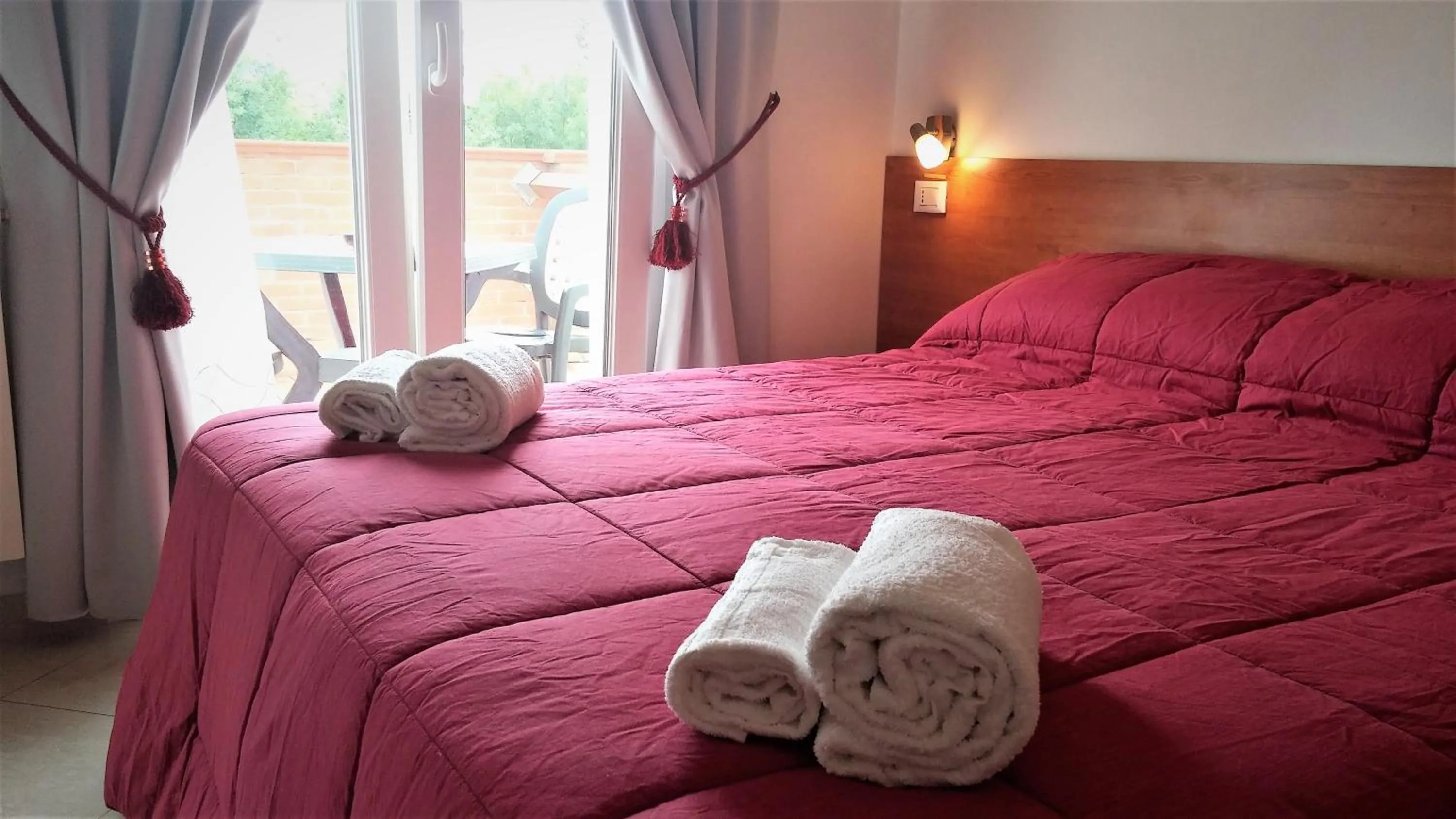 Bedroom, Bed in Venice Airport Room