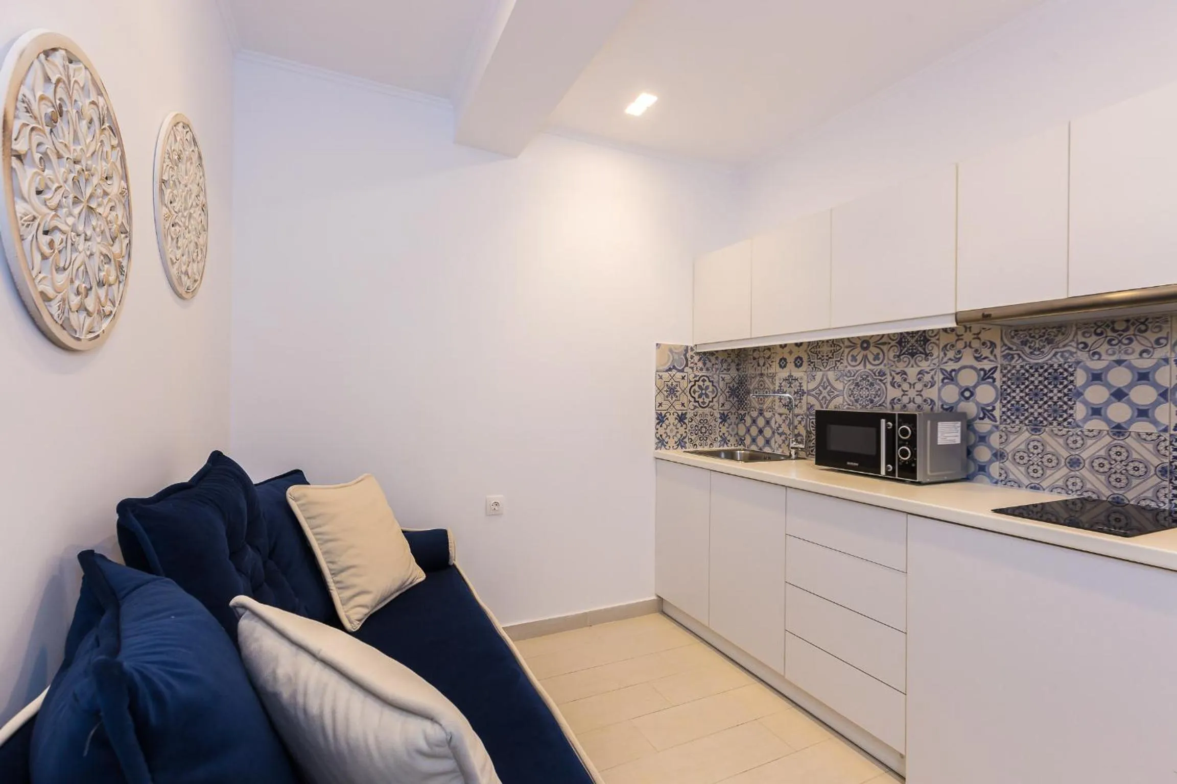 Kitchen or kitchenette in Georgioupolis Plaza Suites