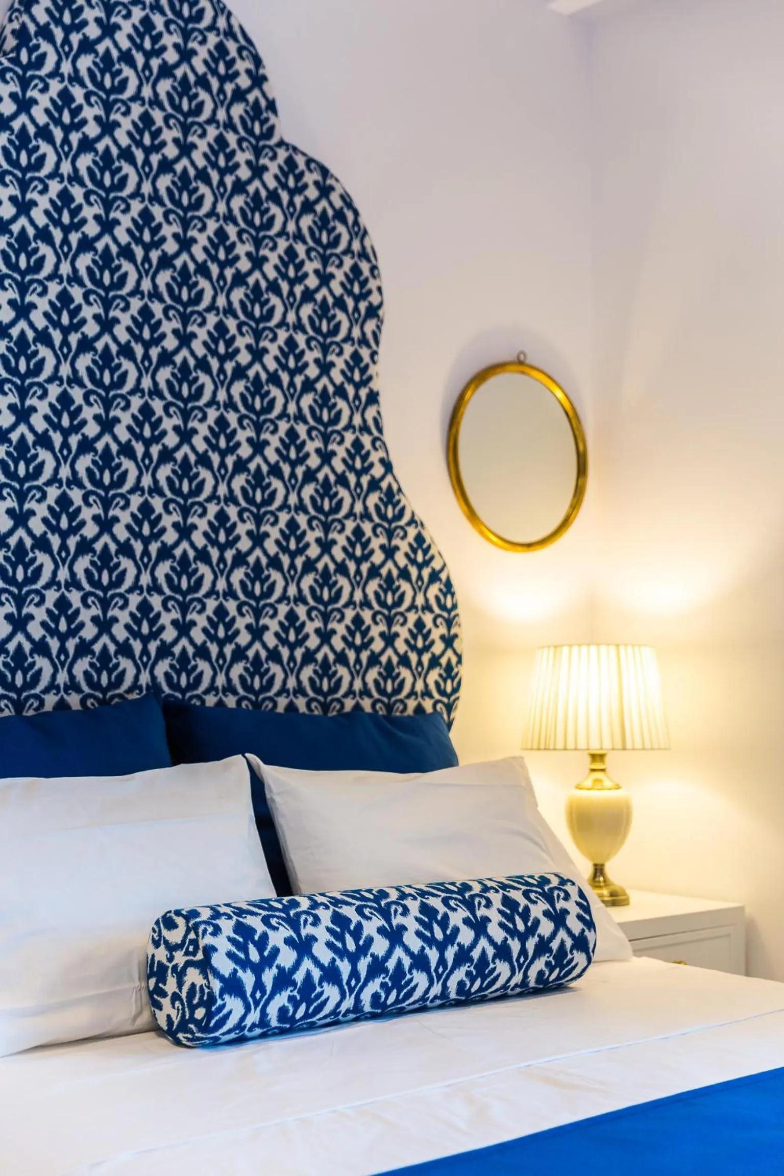 Bed in Georgioupolis Plaza Suites