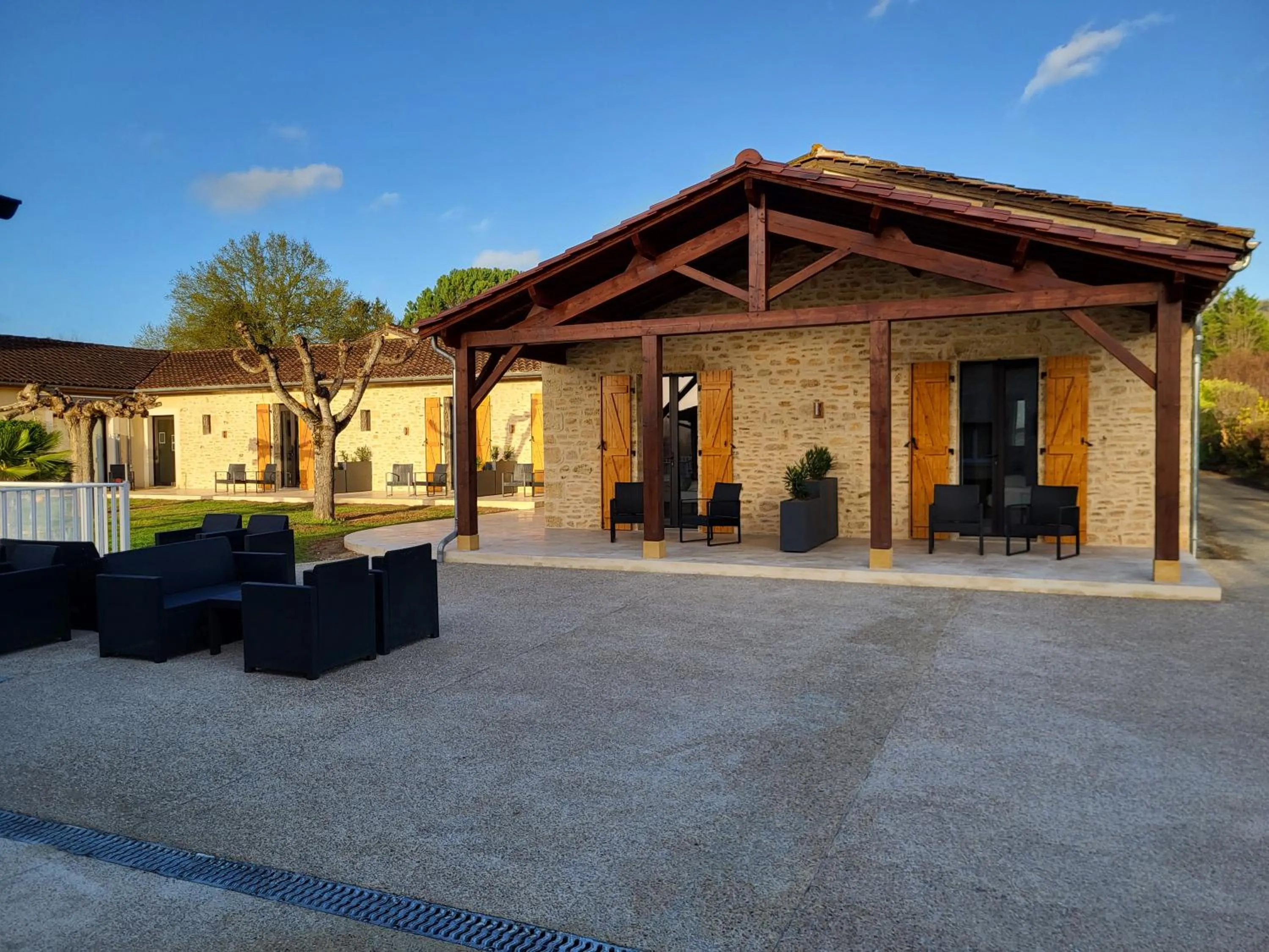 Property building in L'Oustal de Vézac