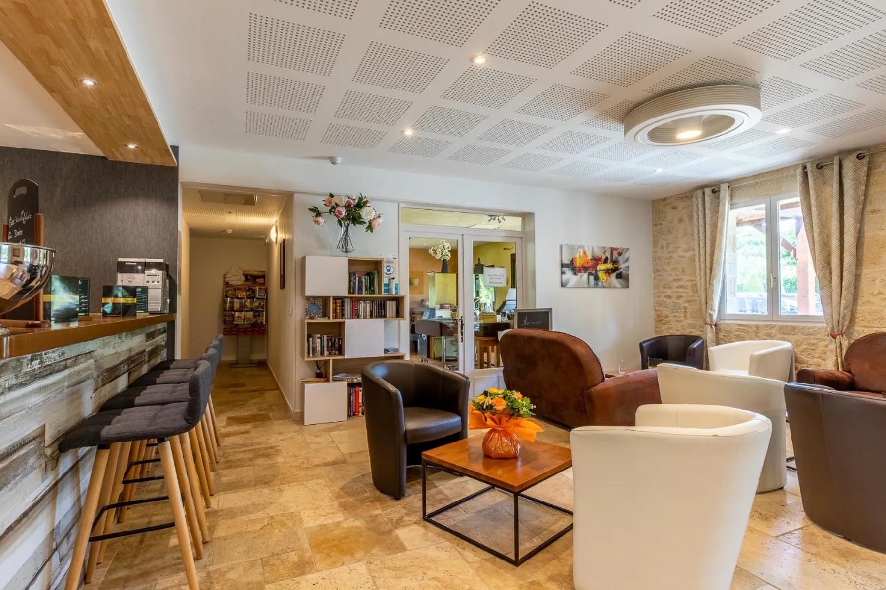 Lounge or bar in L'Oustal de Vézac